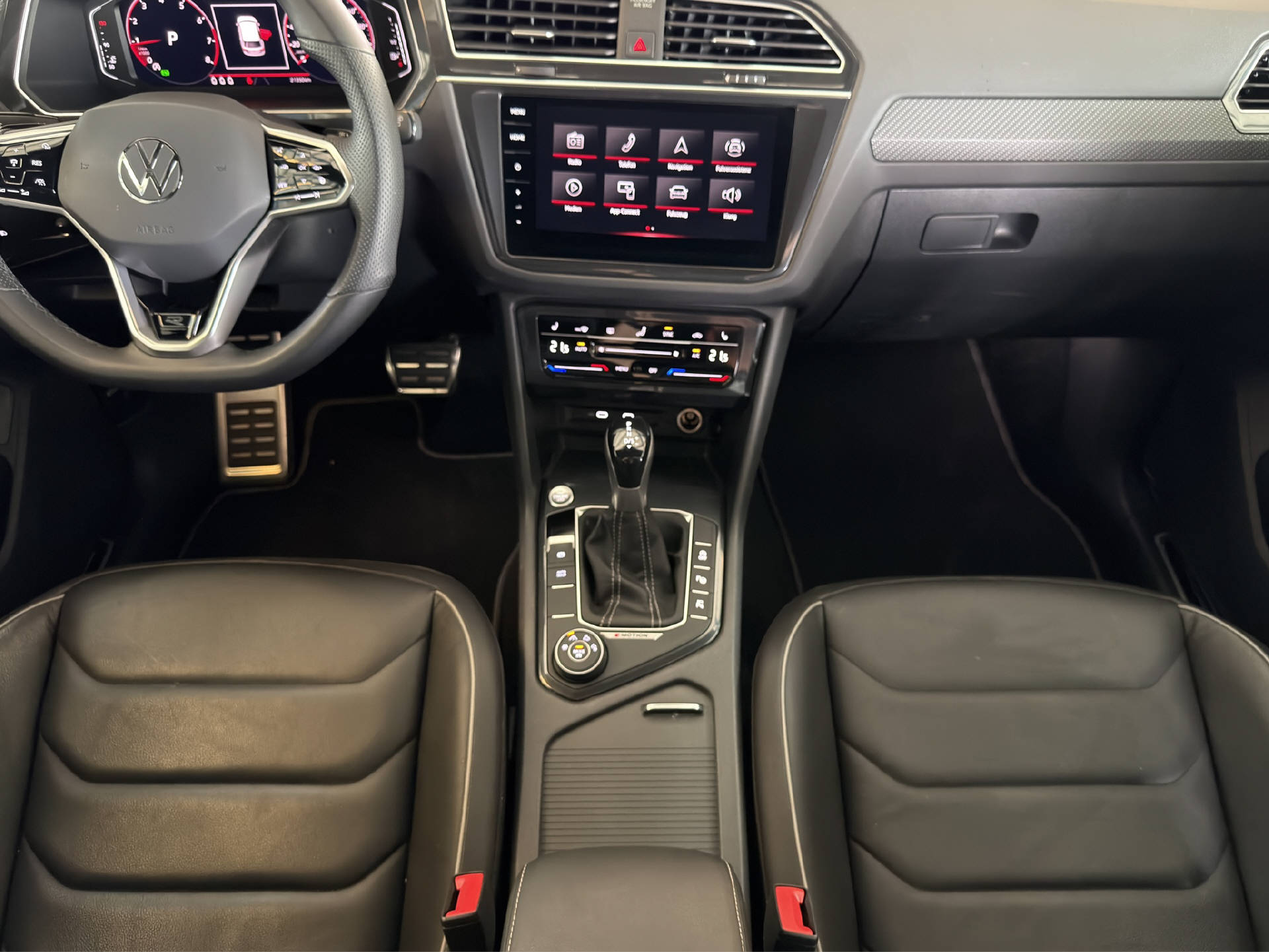VW Tiguan 2.0 TSI R-Line DSG-image-13