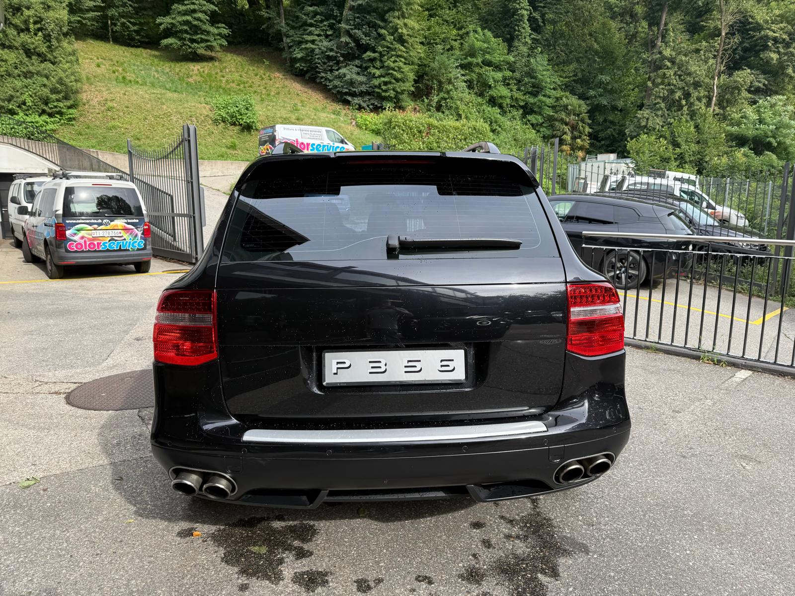 PORSCHE Cayenne Turbo-image-4