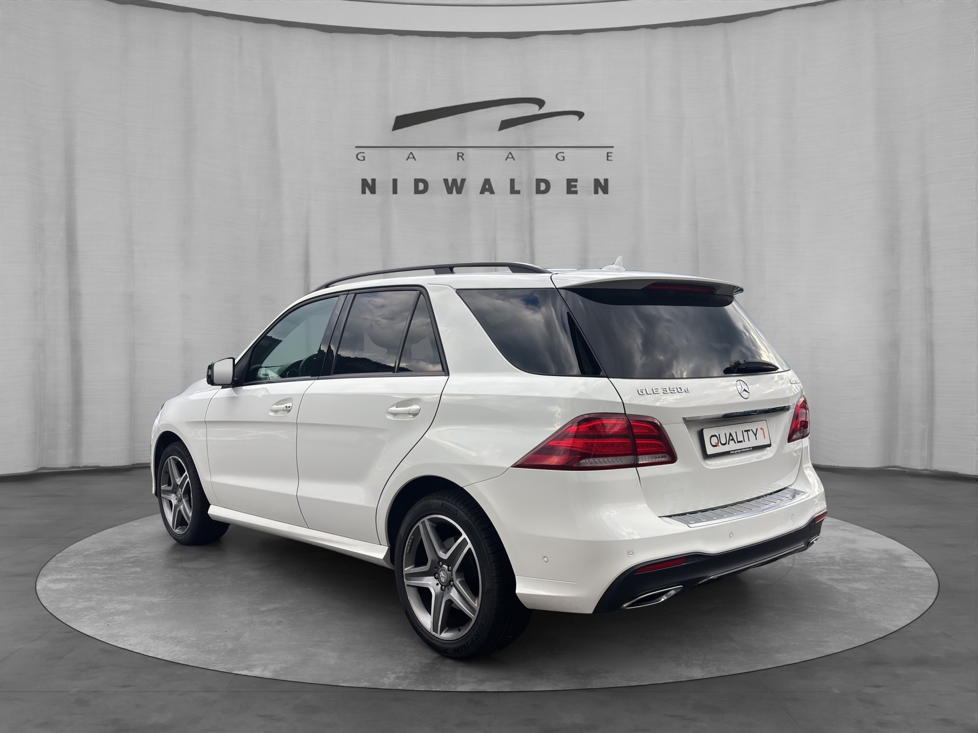 MERCEDES-BENZ GLE 350 d Executive 4Matic 9G-Tronic-image-3