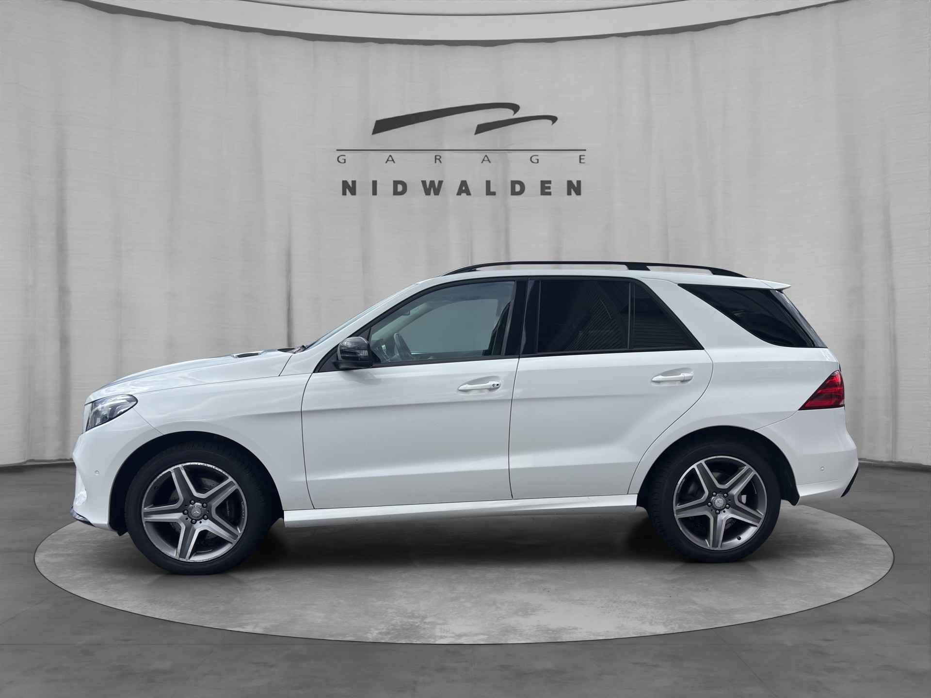 MERCEDES-BENZ GLE 350 d Executive 4Matic 9G-Tronic-image-2