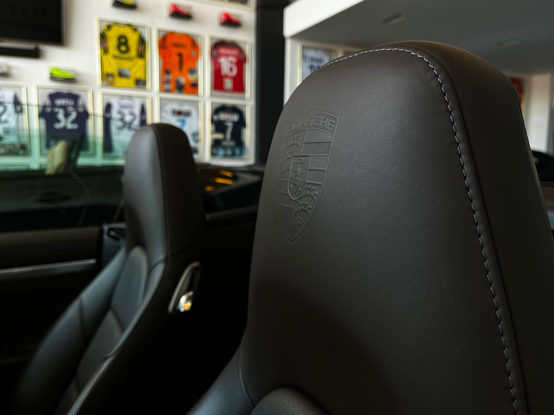 PORSCHE 911 Cabrio Carrera 4S PDK-image-19