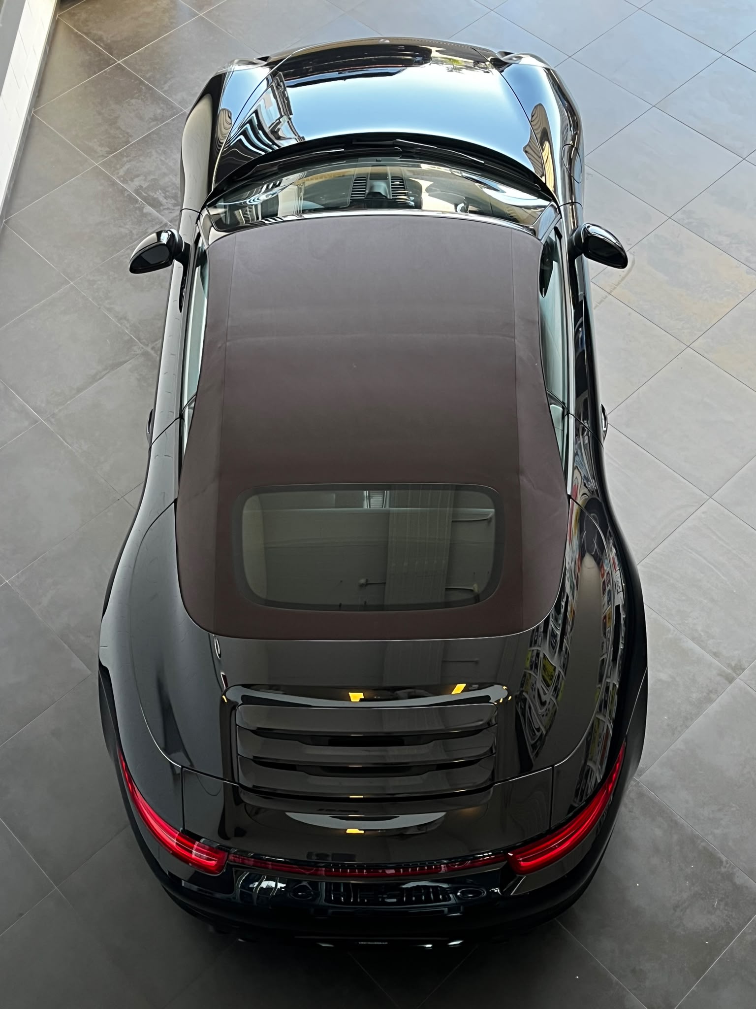 PORSCHE 911 Cabrio Carrera 4S PDK-image-14