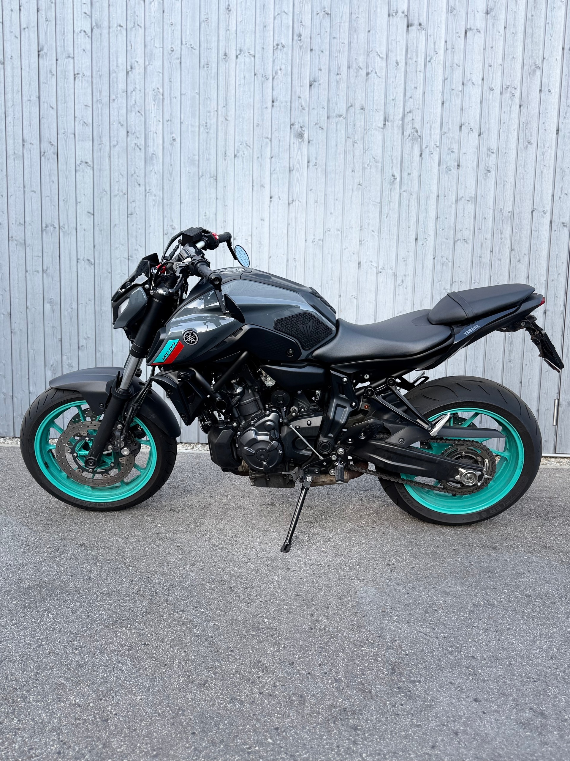 YAMAHA MT-07-showroom-element-3