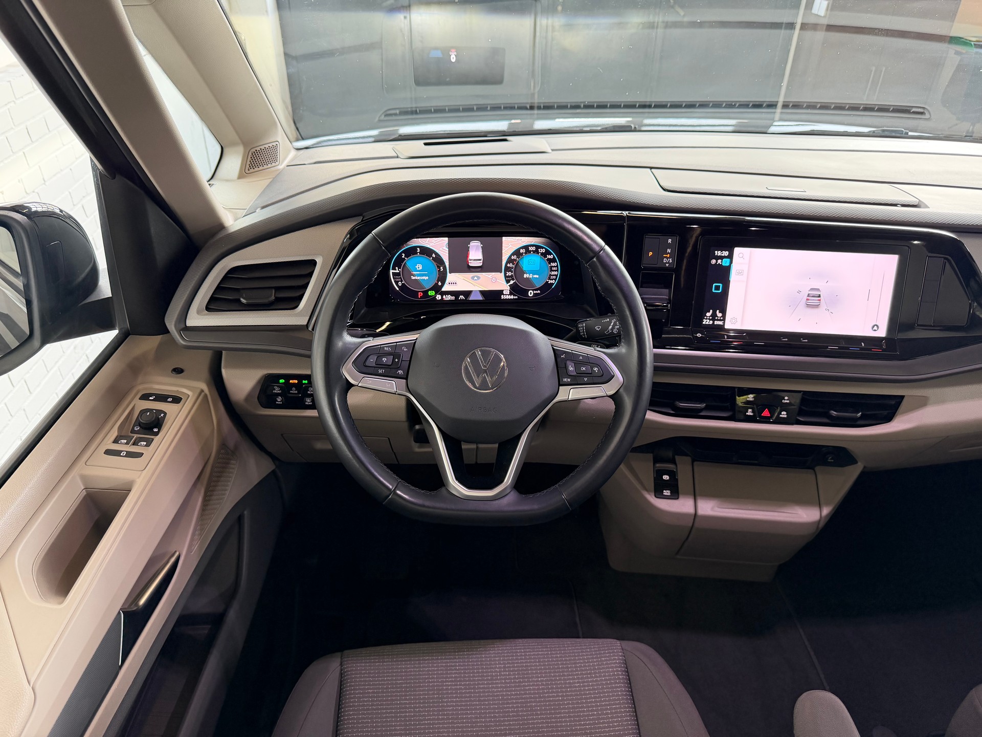 VW Multivan 2.0 TDI DSG Lang * 7 SITZE * STANDHEIZUNG * AHK *-image-19
