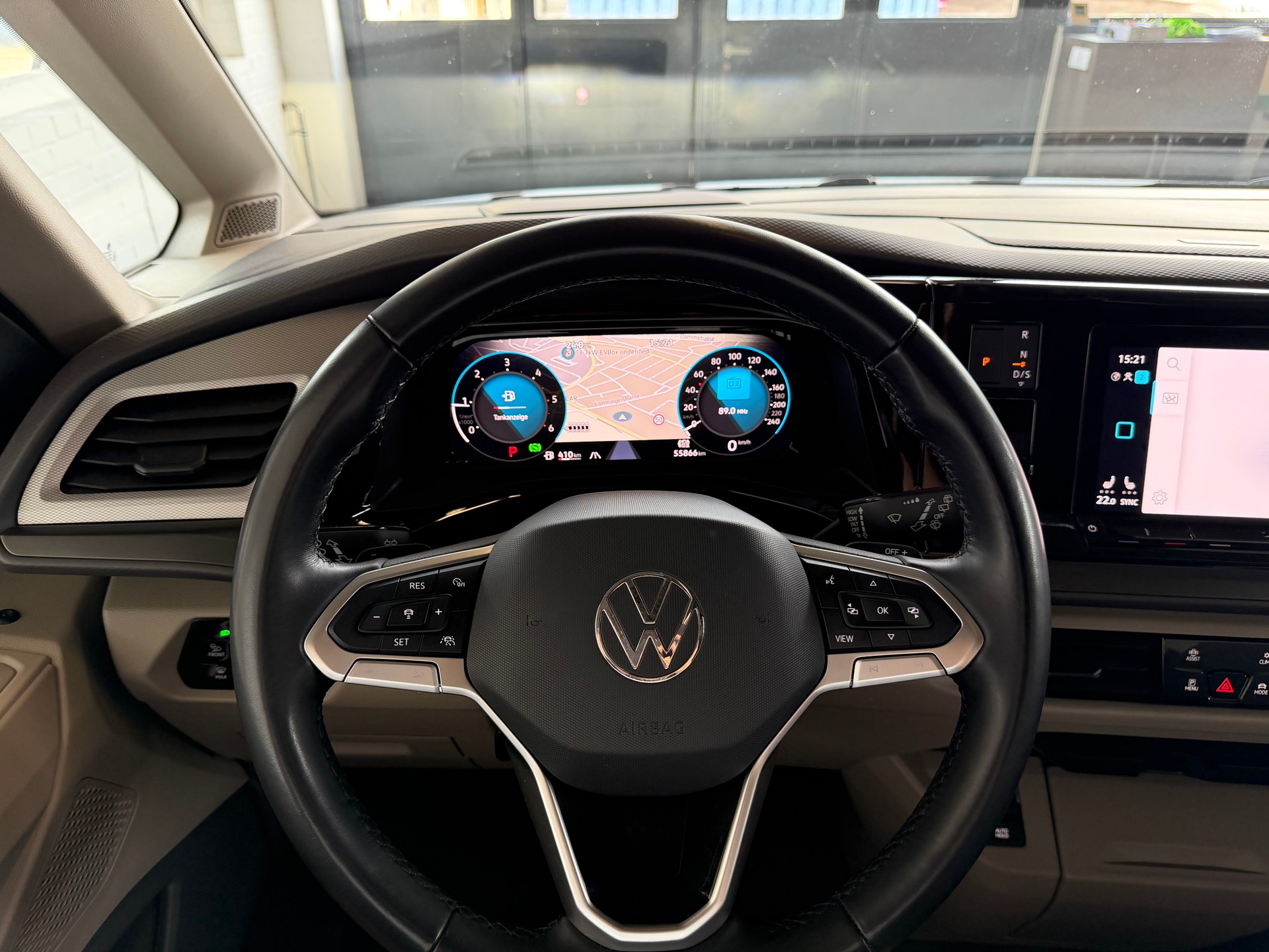 VW Multivan 2.0 TDI DSG Lang * 7 SITZE * STANDHEIZUNG * AHK *-image-20