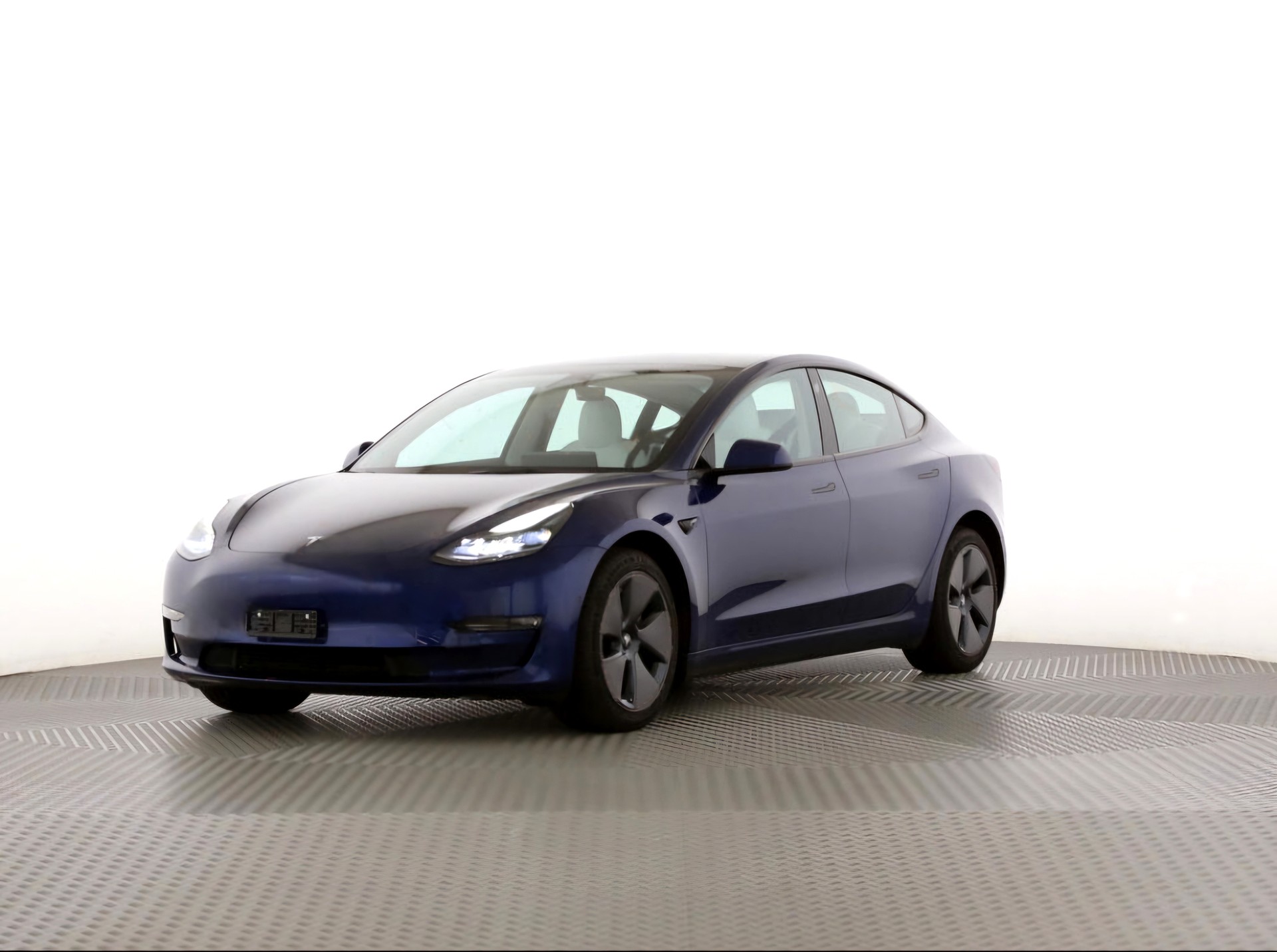 TESLA Model 3 Long Range Dual Motor AWD-image-0