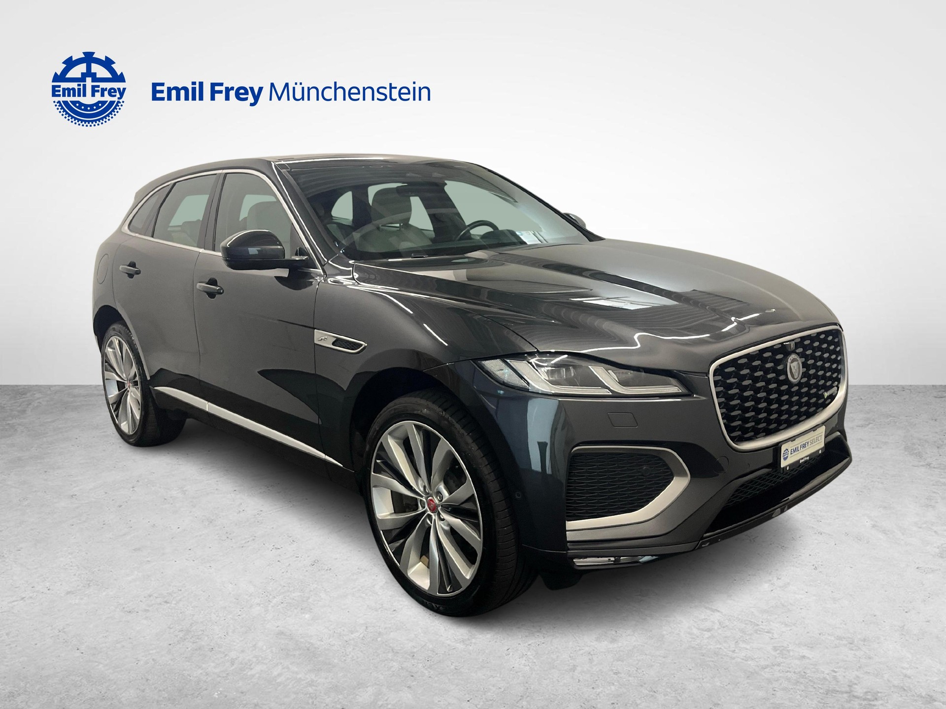 JAGUAR F-Pace 3.0 D I6 R-Dynamic S AWD-image-6