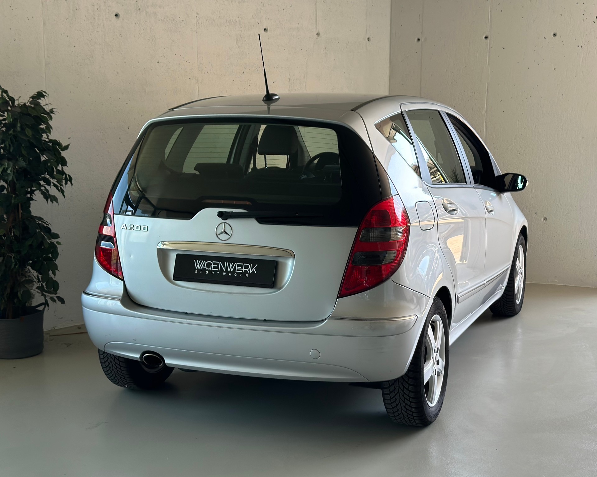 MERCEDES-BENZ A 200 Classic-image-5
