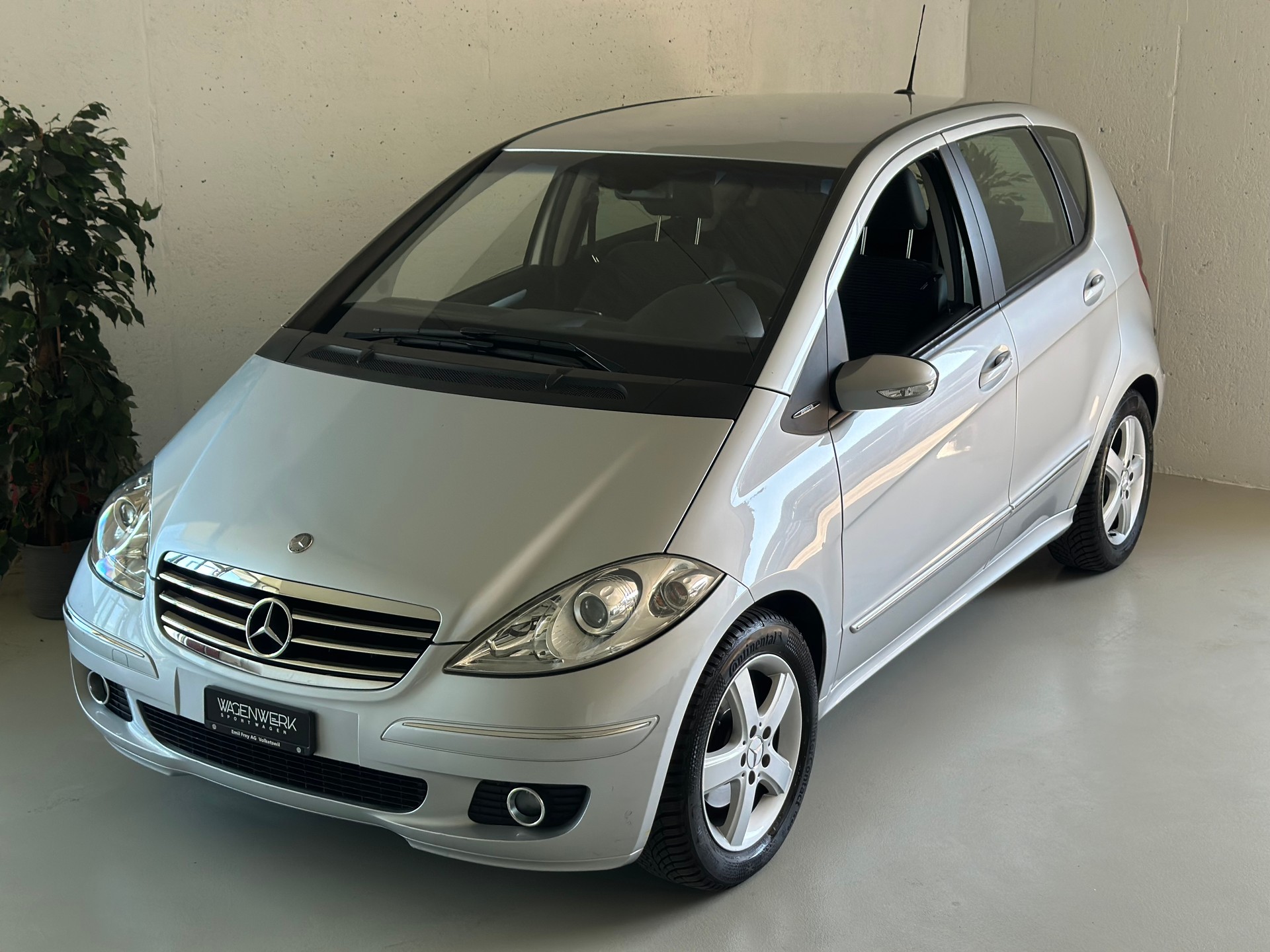 MERCEDES-BENZ A 200 Classic-image-3