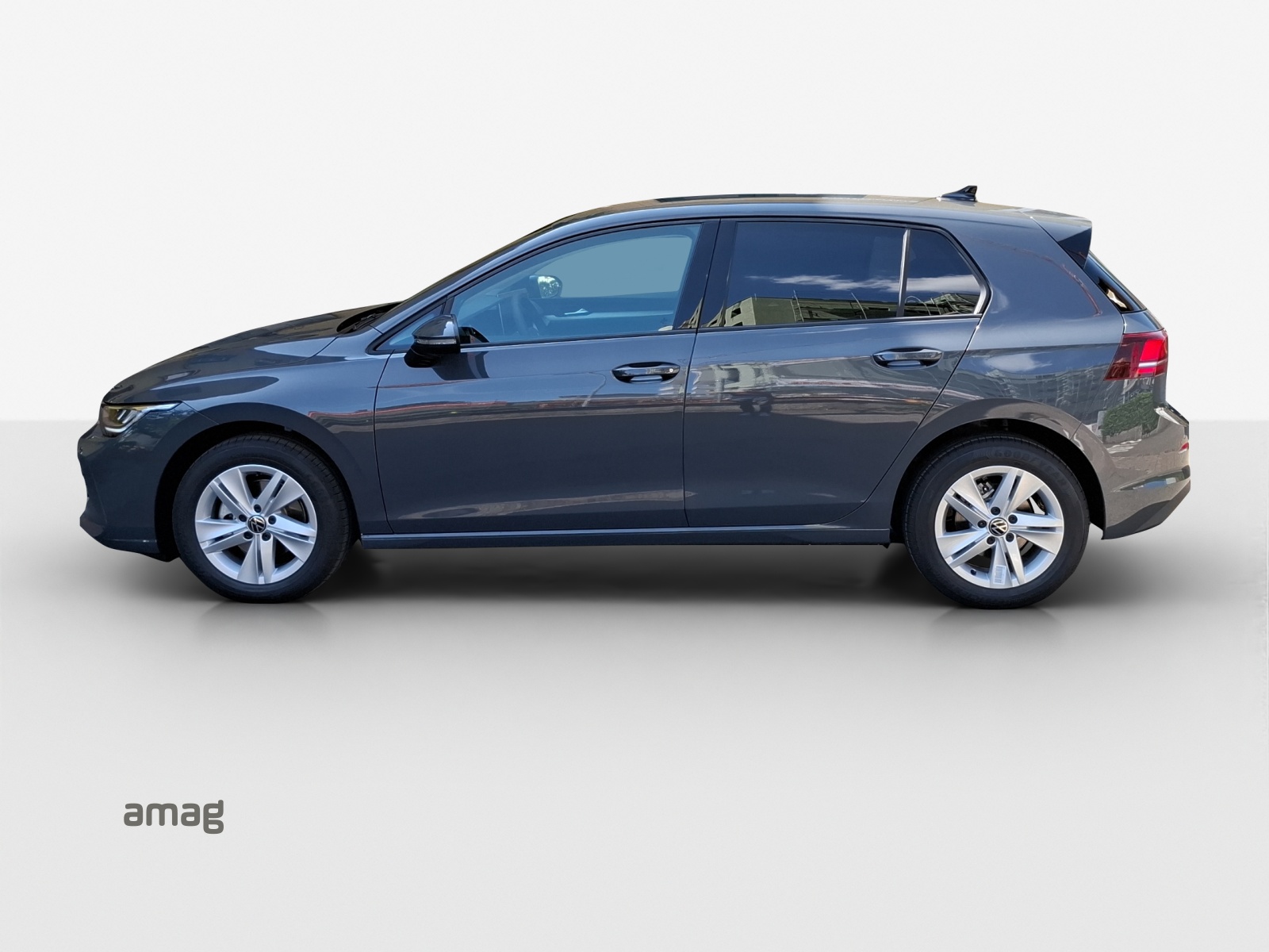 VW Golf 1.5 e TSI mHEV Basis DSG-image-1