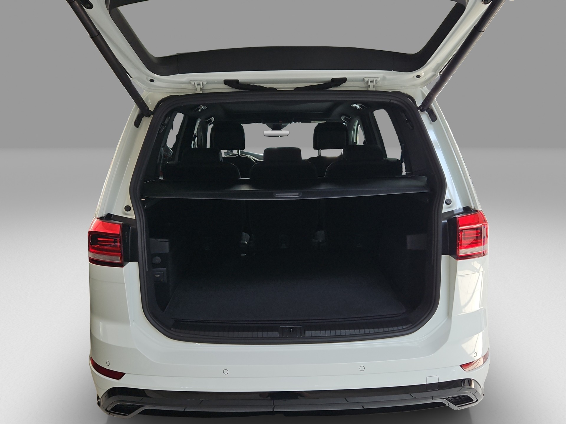 VW Touran 1.5 TSI R-Line DSG-image-15