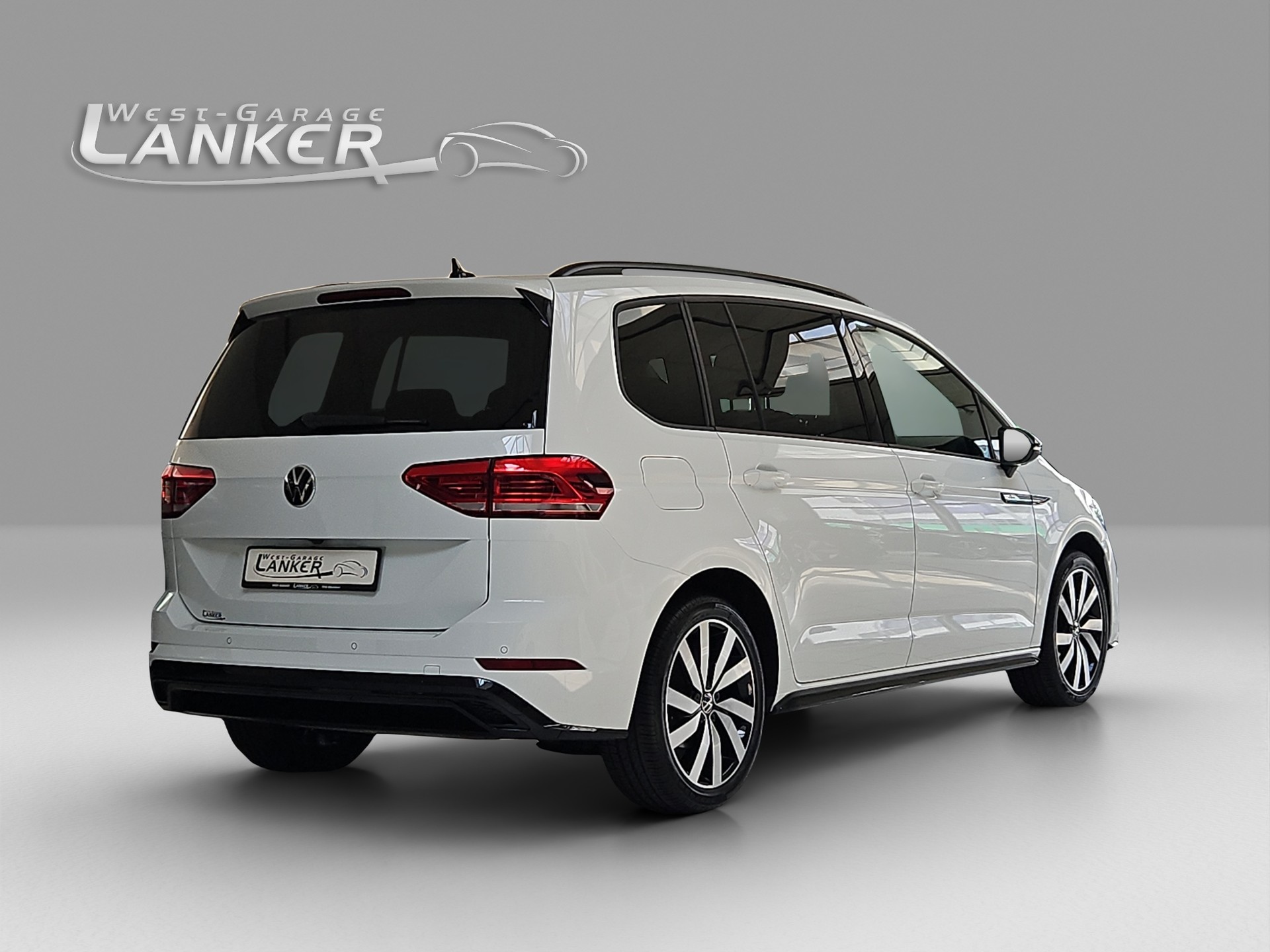 VW Touran 1.5 TSI R-Line DSG-showroom-element-2