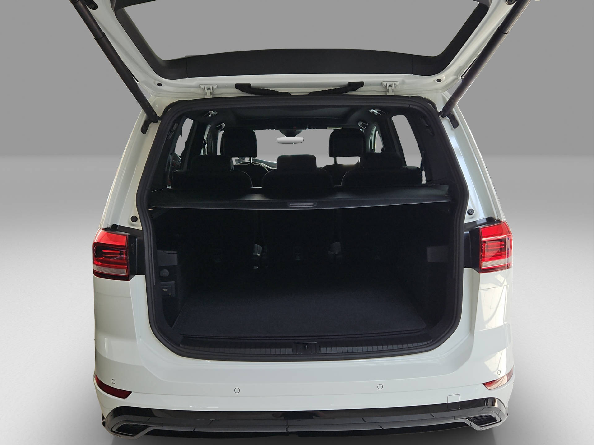 VW Touran 1.5 TSI R-Line DSG-image-15
