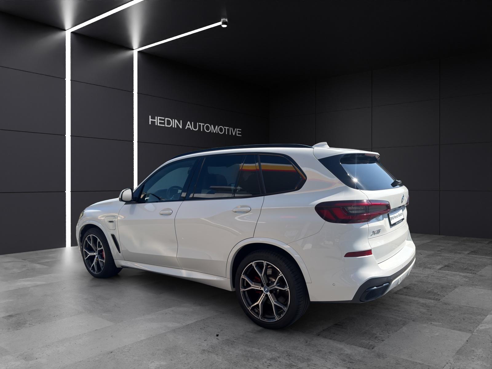 BMW X5 45e xDrive-showroom-element-2