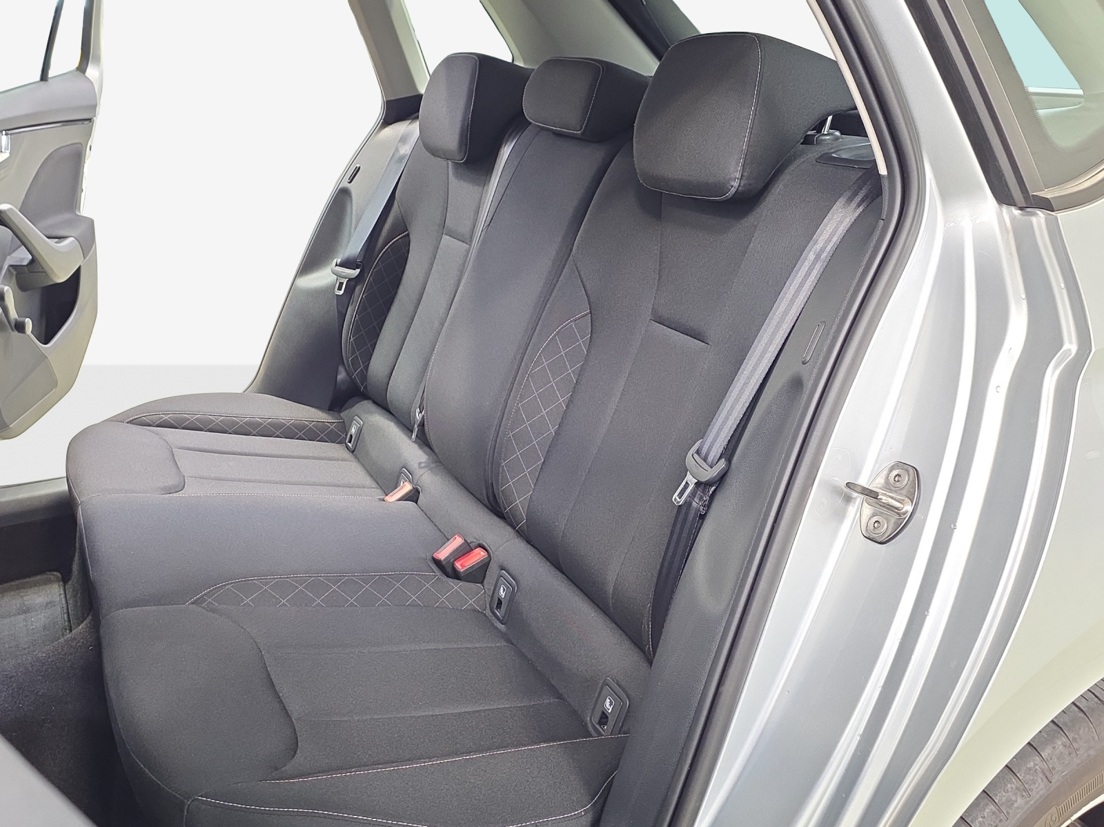 SKODA Kamiq 1.0 TSI Ambition DSG-image-11