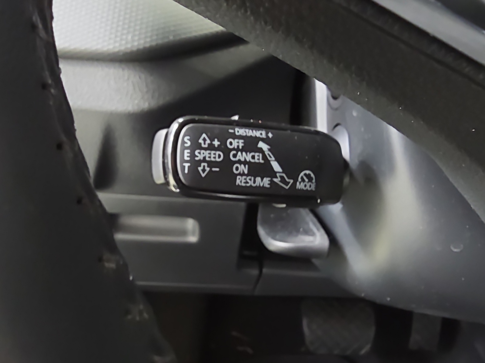 SKODA Kamiq 1.0 TSI Ambition DSG-image-13