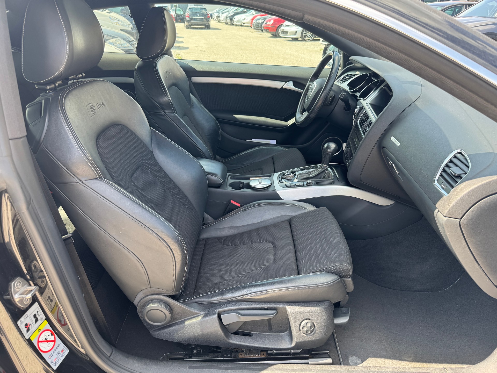 AUDI A5 Coupé 2.0 TFSI quattro S-tronic-image-9