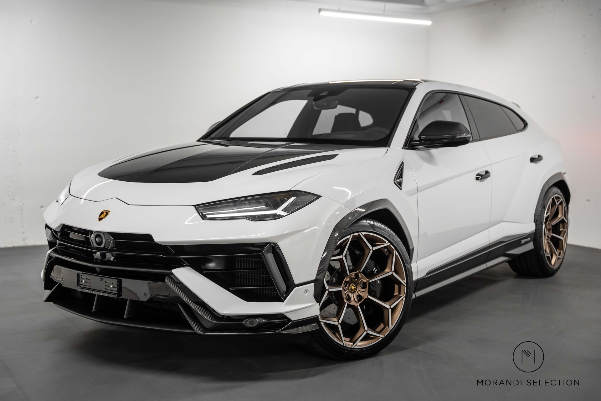 LAMBORGHINI Urus 4.0 Performante-showroom-element-1