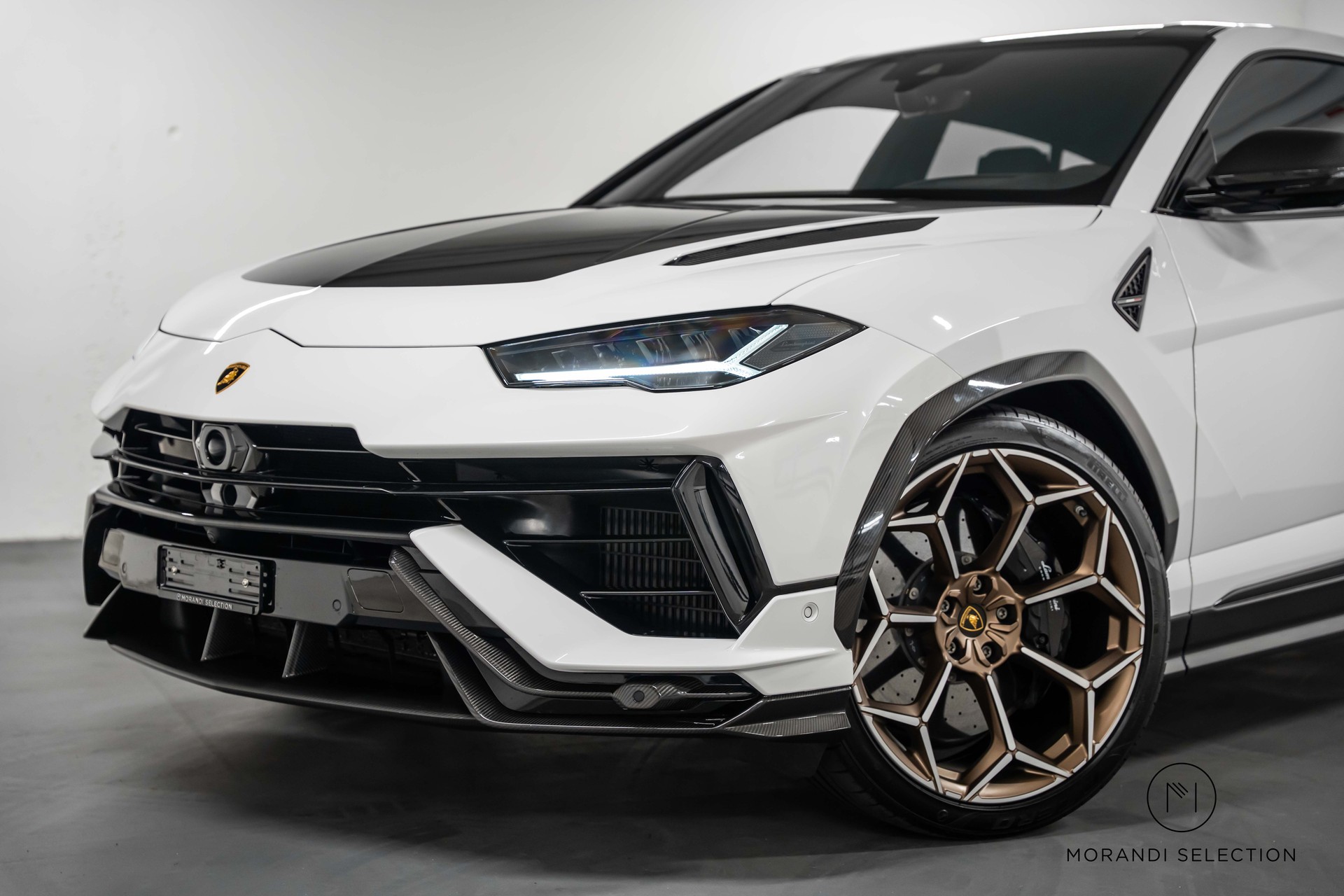 LAMBORGHINI Urus 4.0 Performante-showroom-element-3