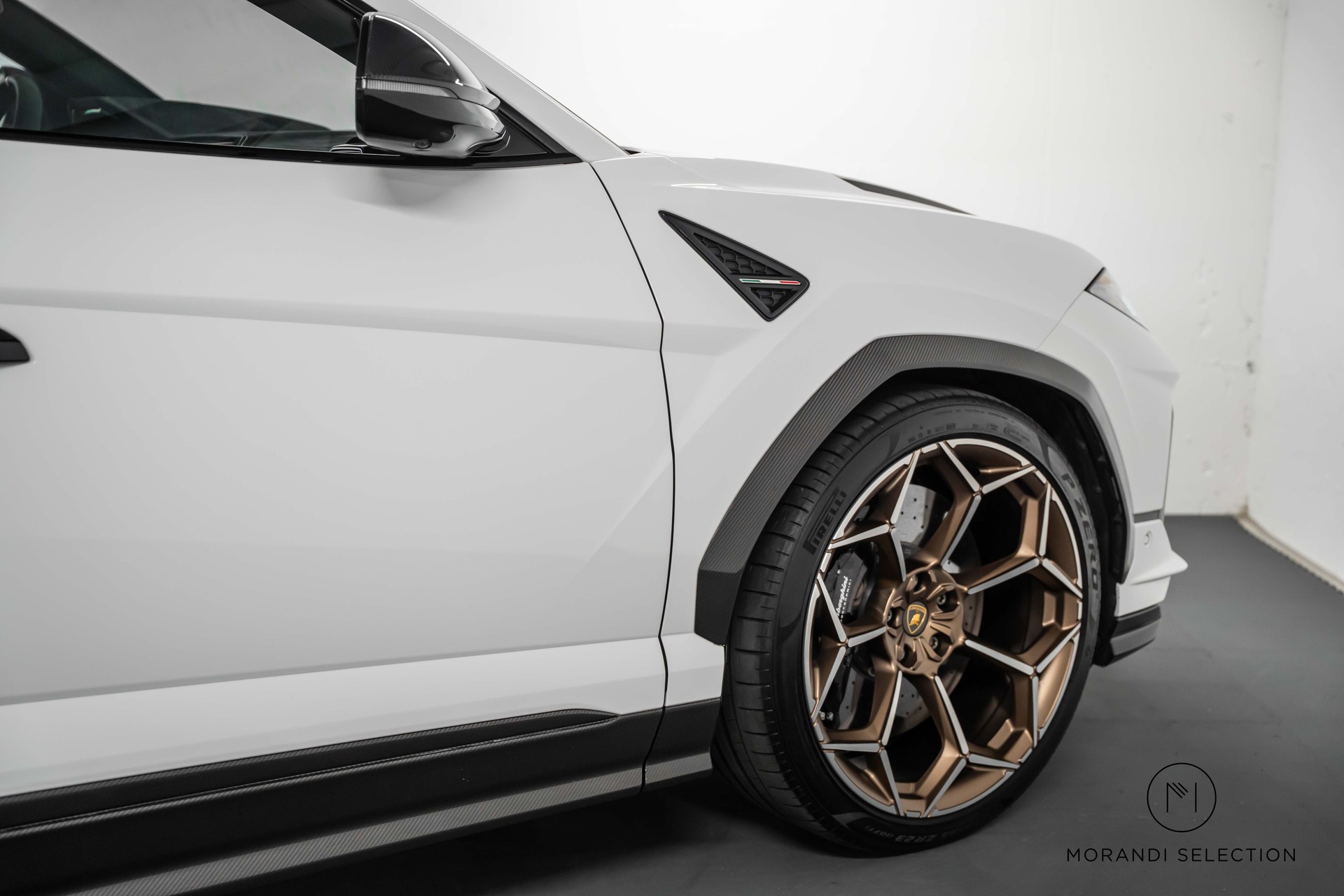 LAMBORGHINI Urus 4.0 Performante-image-11