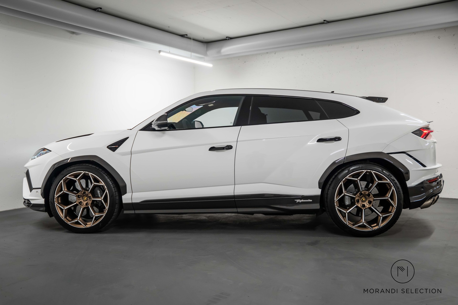 LAMBORGHINI Urus 4.0 Performante
