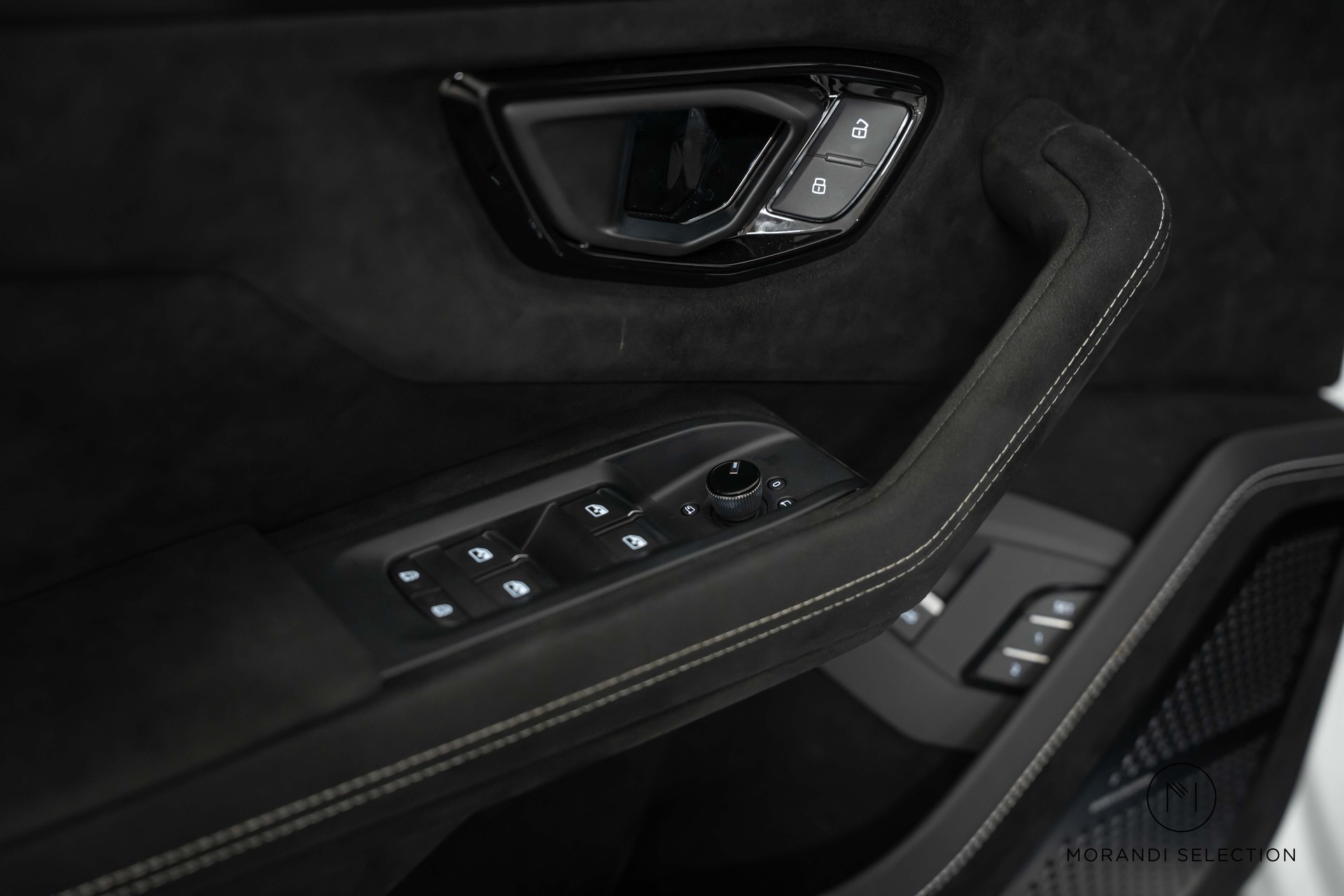 LAMBORGHINI Urus 4.0 Performante-image-18