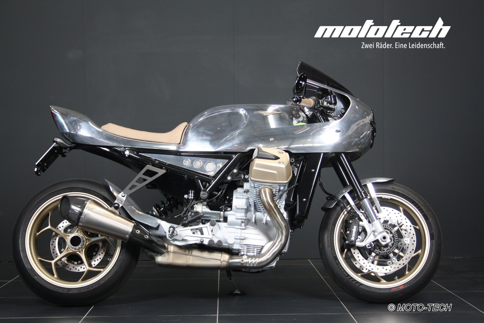 MOTO GUZZI V100 Novale | Le Mans-showroom-element-1
