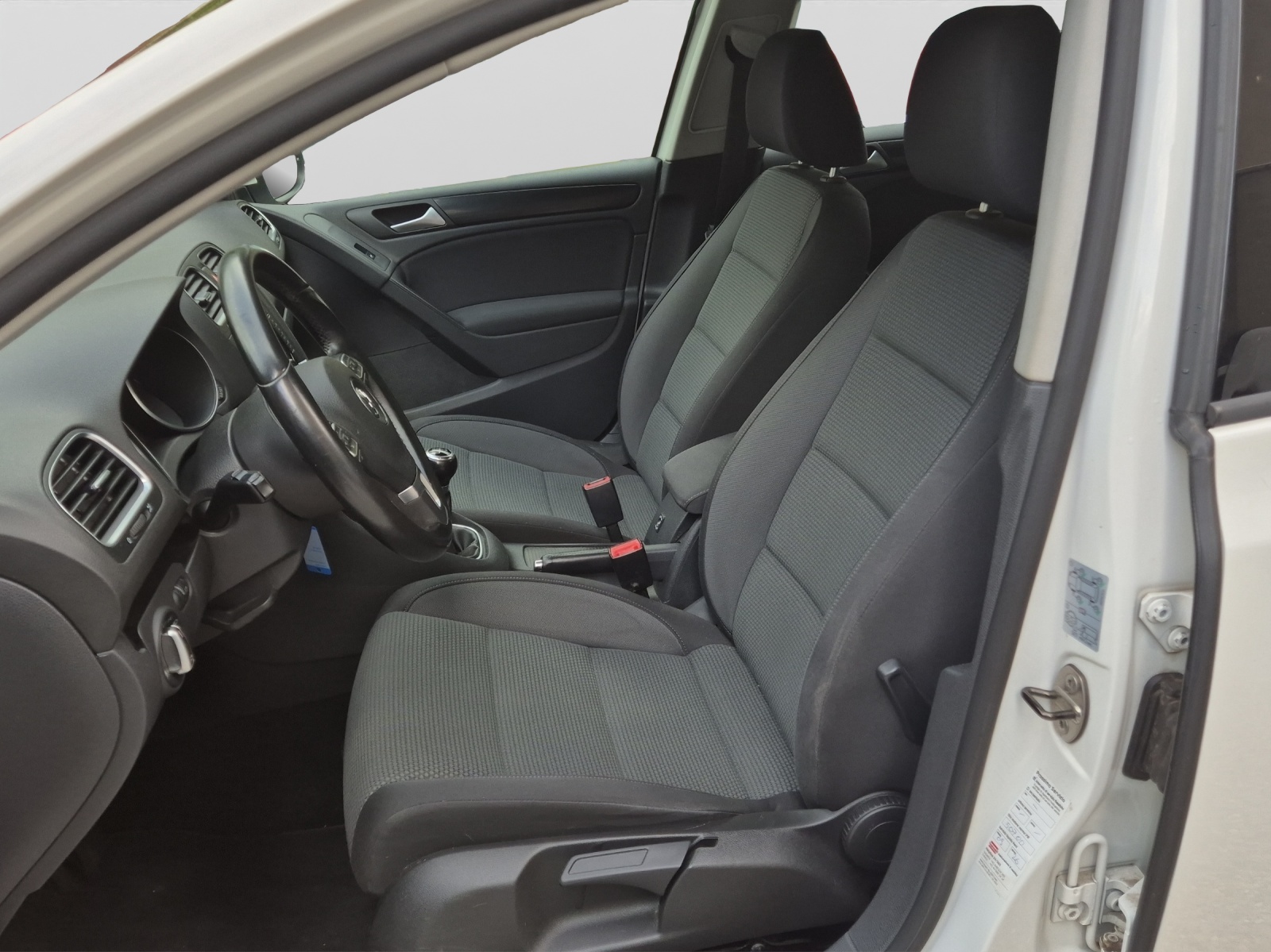 VW Golf 2.0 TDI Team 4Motion-image-12