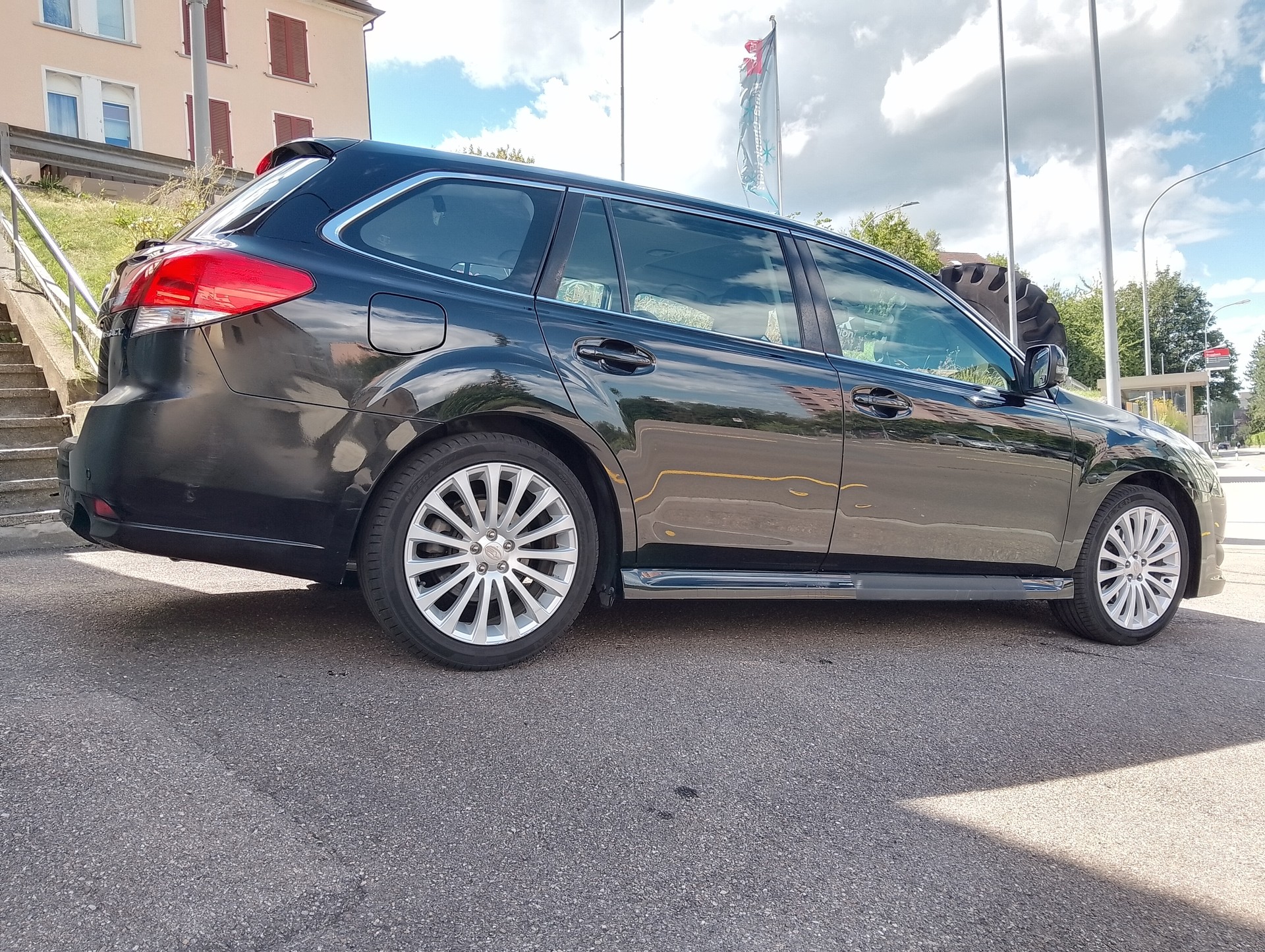 SUBARU Legacy 2.5GT Executive S AWD Automatic-image-8