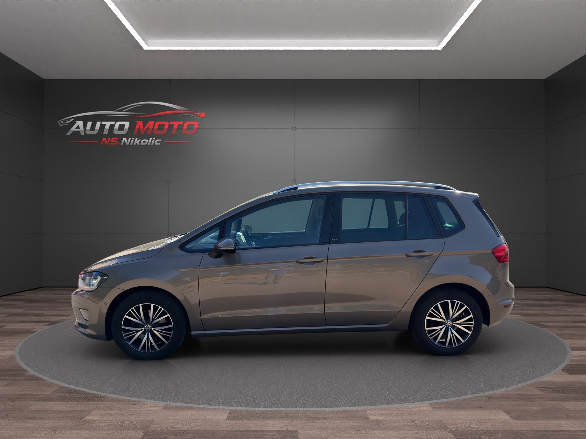 VW Golf Sportsvan 1.4 TSI Comfortline DSG-image-5