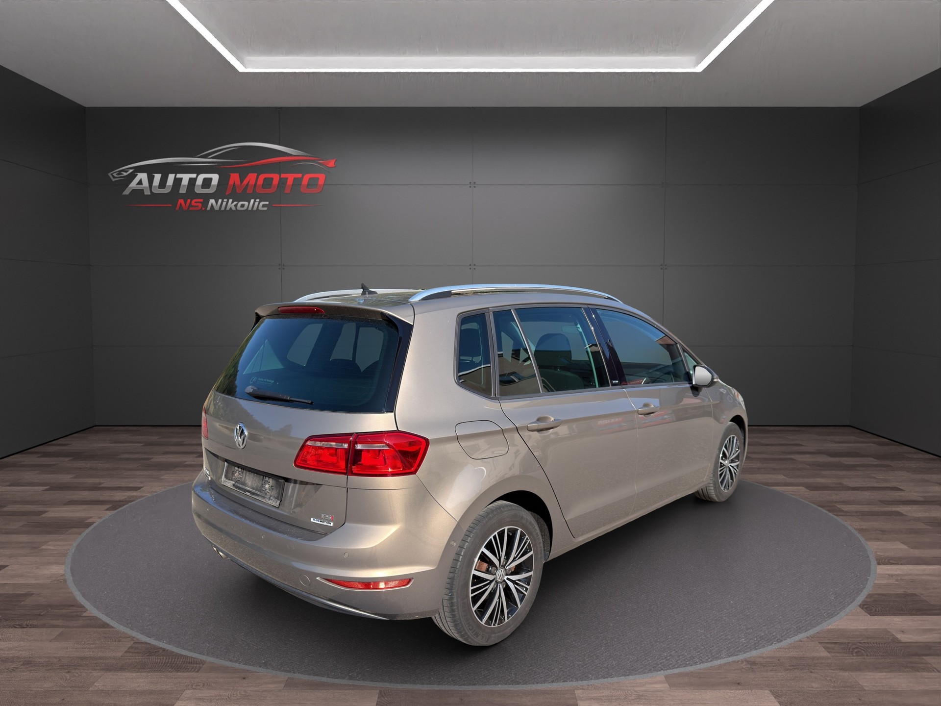 VW Golf Sportsvan 1.4 TSI Comfortline DSG-image-3