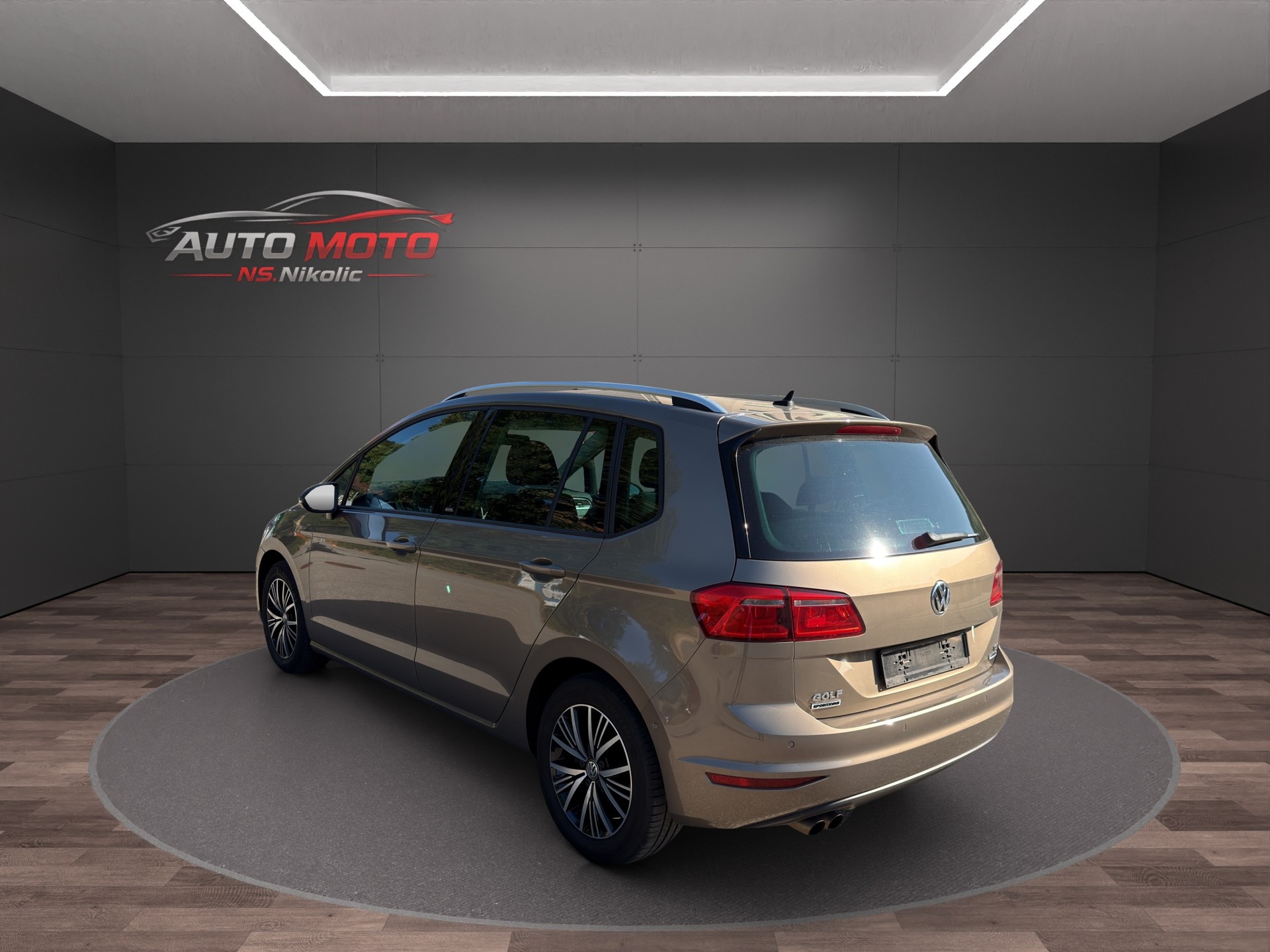 VW Golf Sportsvan 1.4 TSI Comfortline DSG-image-2