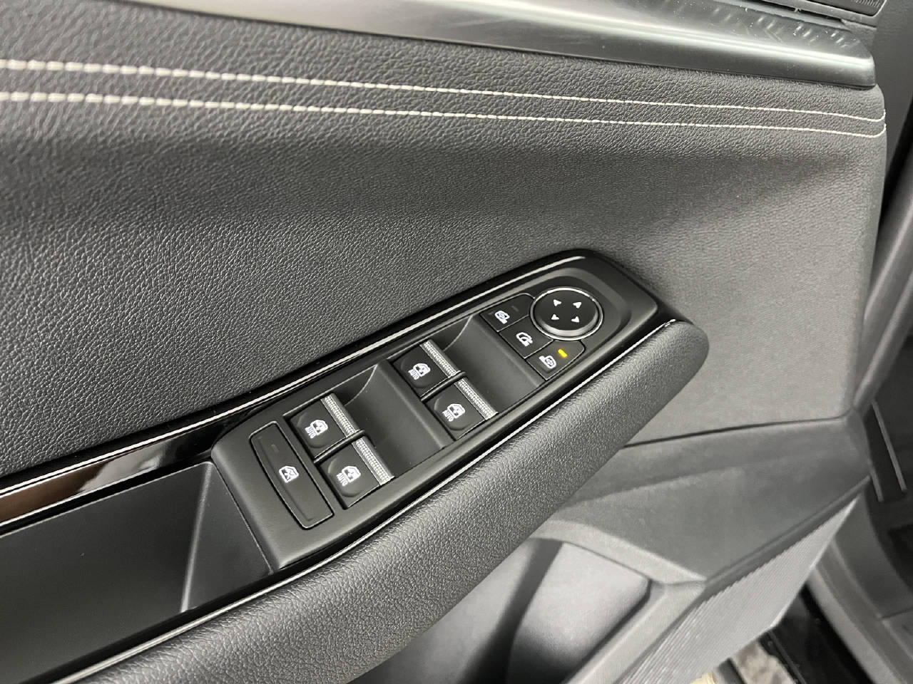 RENAULT Espace 1.2 E-Tech iconic 7P-image-13