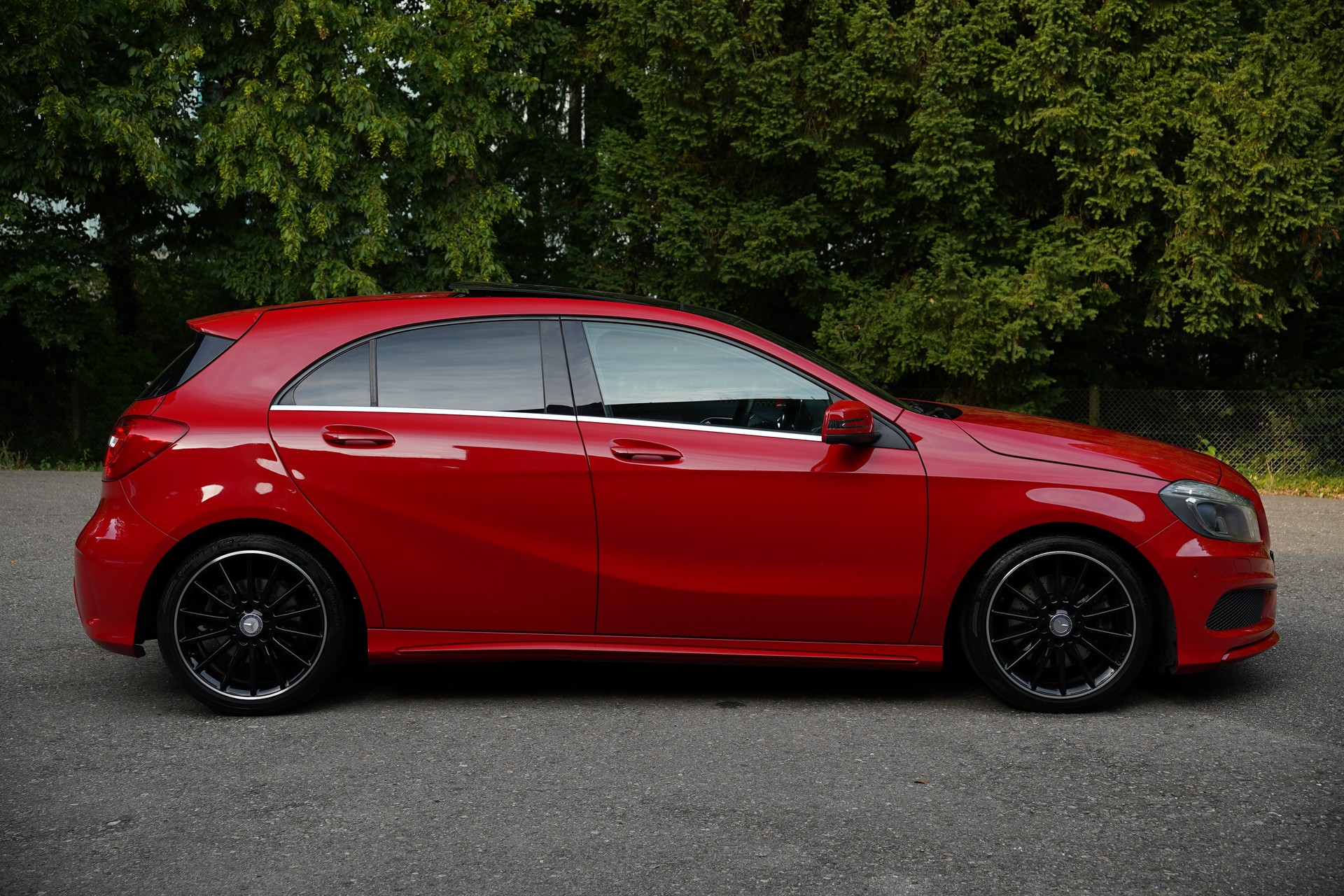 MERCEDES-BENZ A 250 AMG Line 7G-DCT-image-1