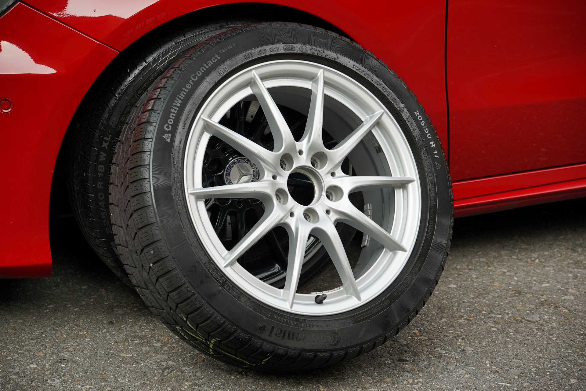 MERCEDES-BENZ A 250 AMG Line 7G-DCT-image-9