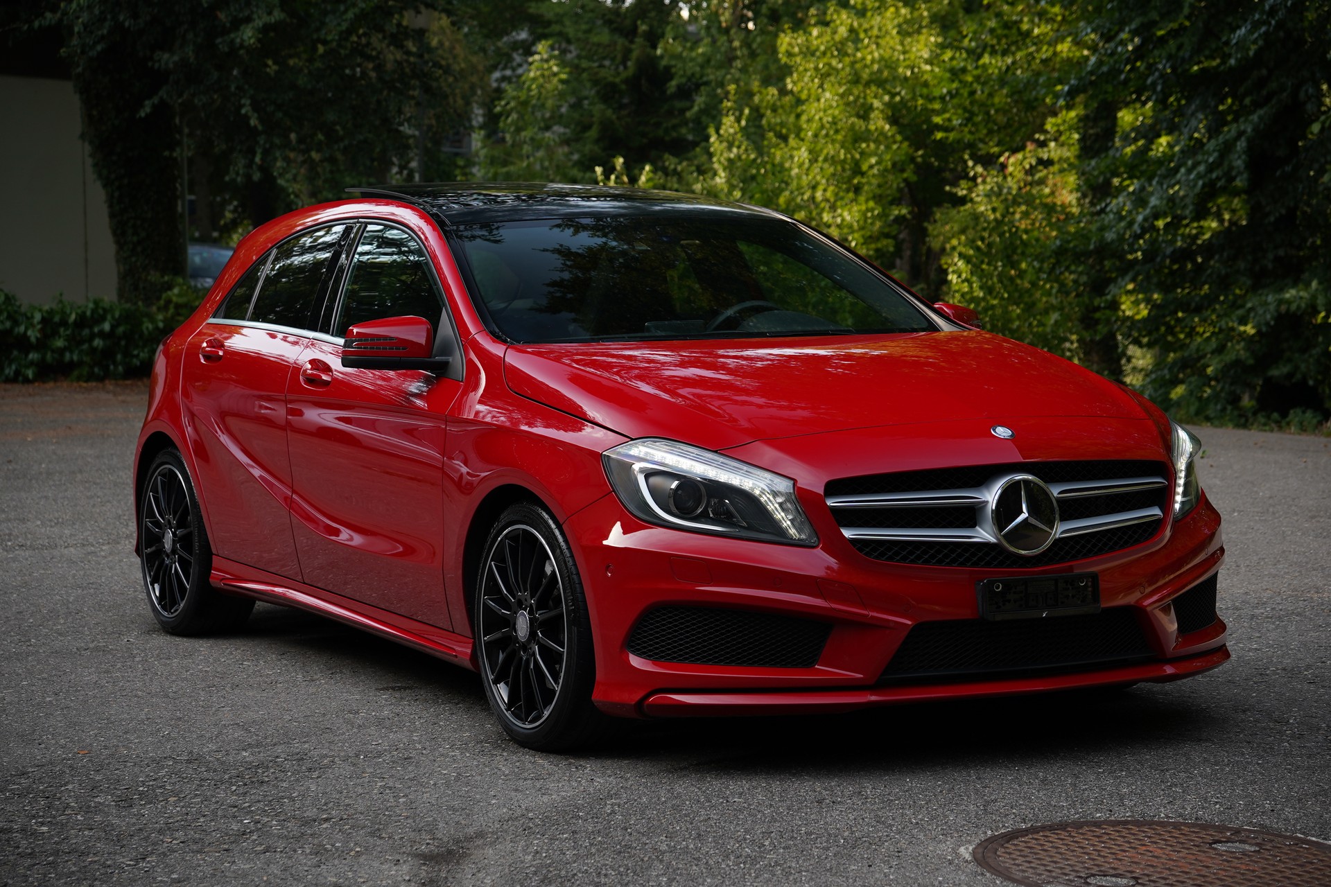 MERCEDES-BENZ A 250 AMG Line 7G-DCT-image-0