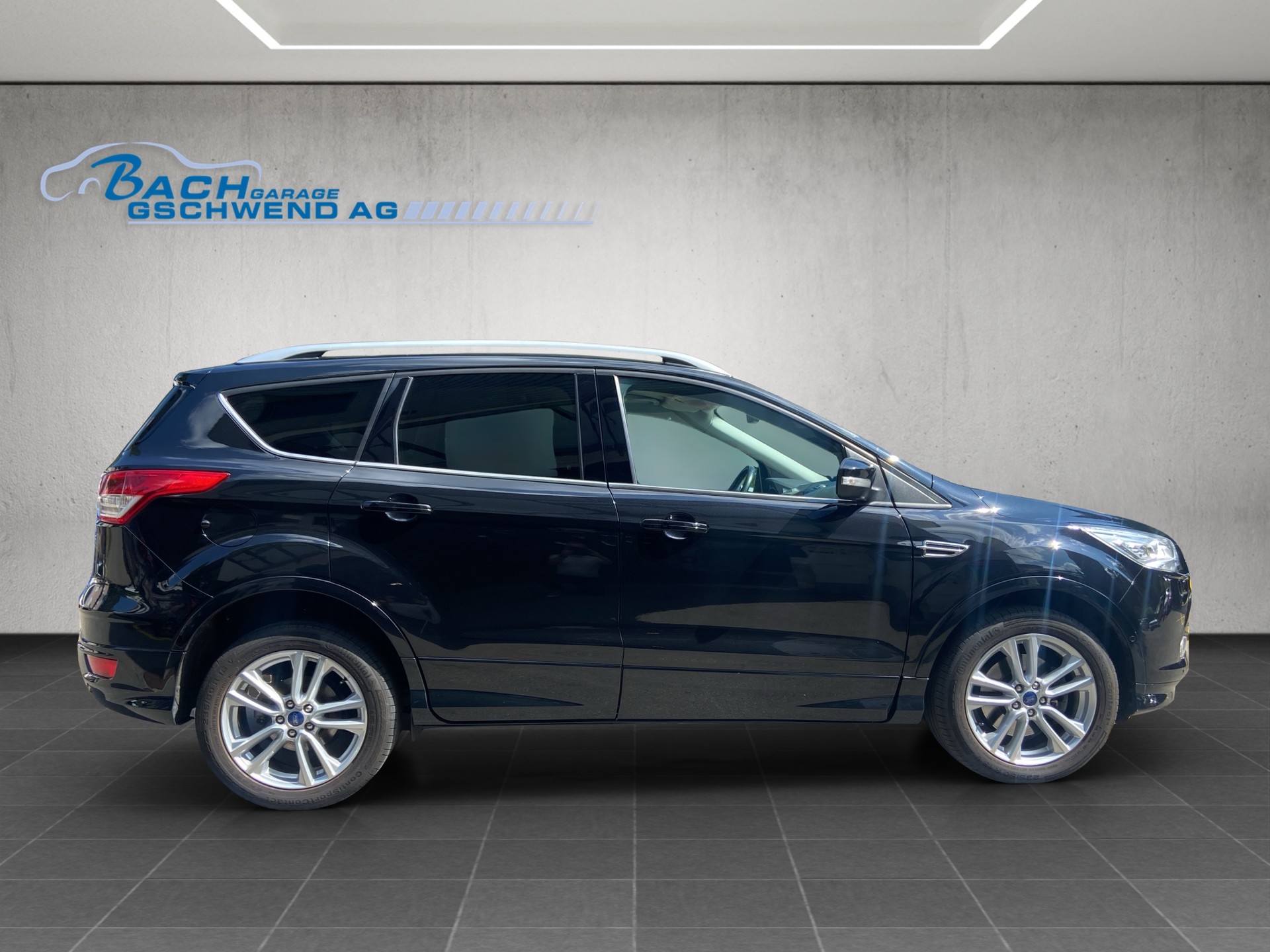 FORD Kuga 2.0 TDCi Titanium 4WD PowerShift-image-2