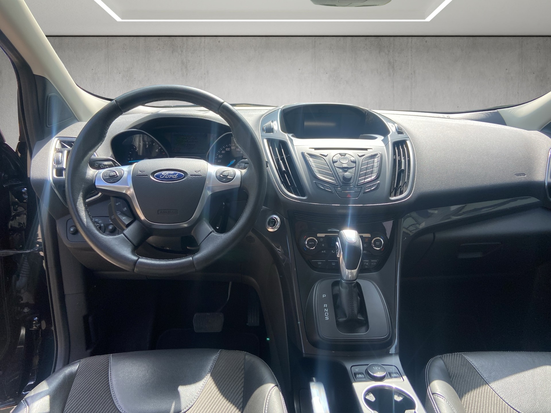 FORD Kuga 2.0 TDCi Titanium 4WD PowerShift-image-10