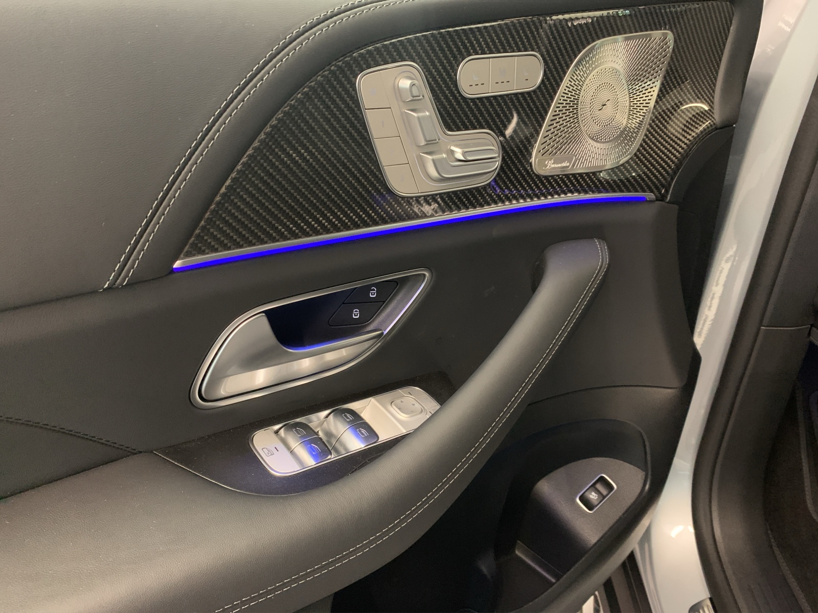 MERCEDES-BENZ GLS 450d 4MATIC-image-5