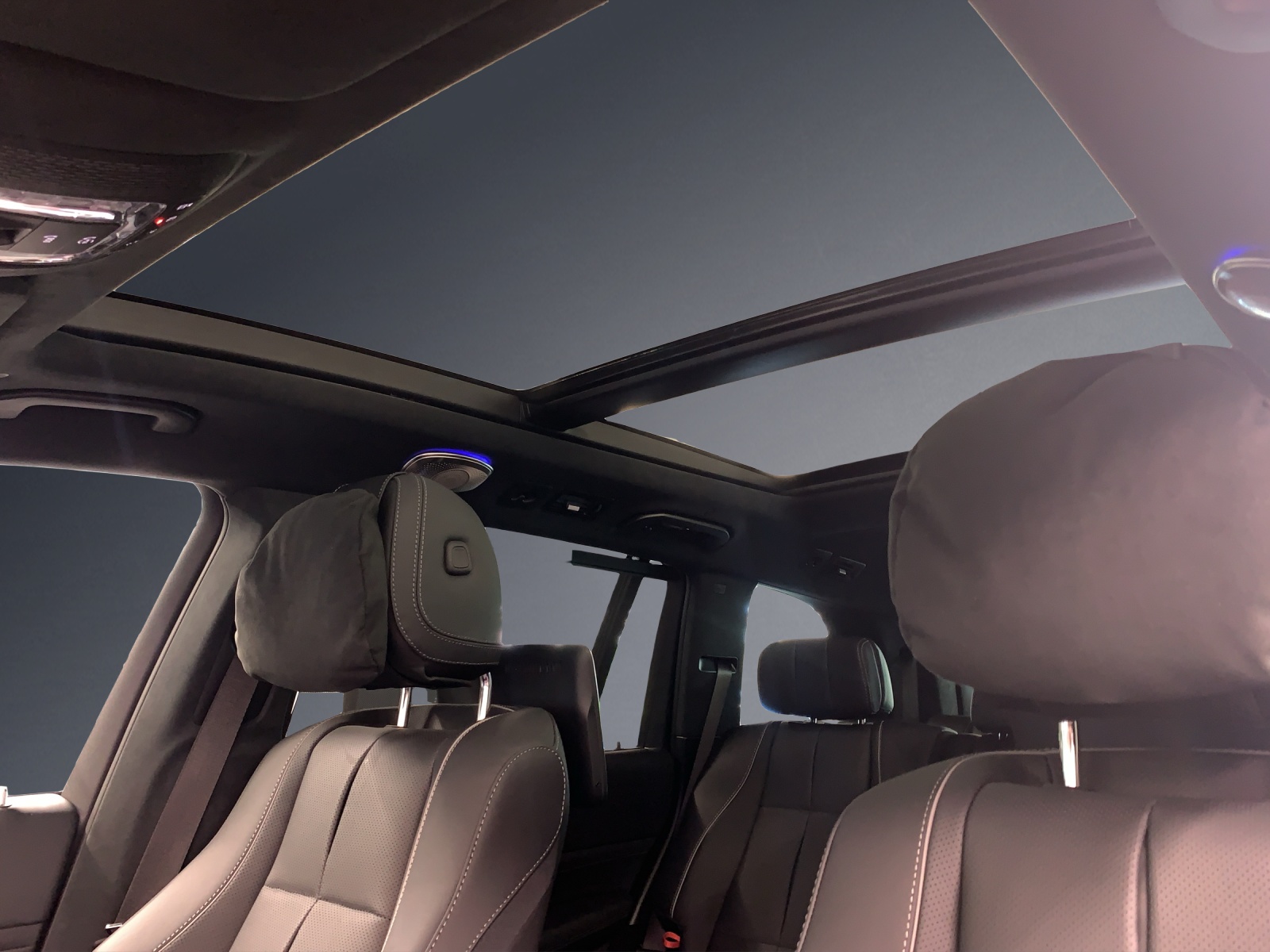 MERCEDES-BENZ GLS 450d 4MATIC-image-13