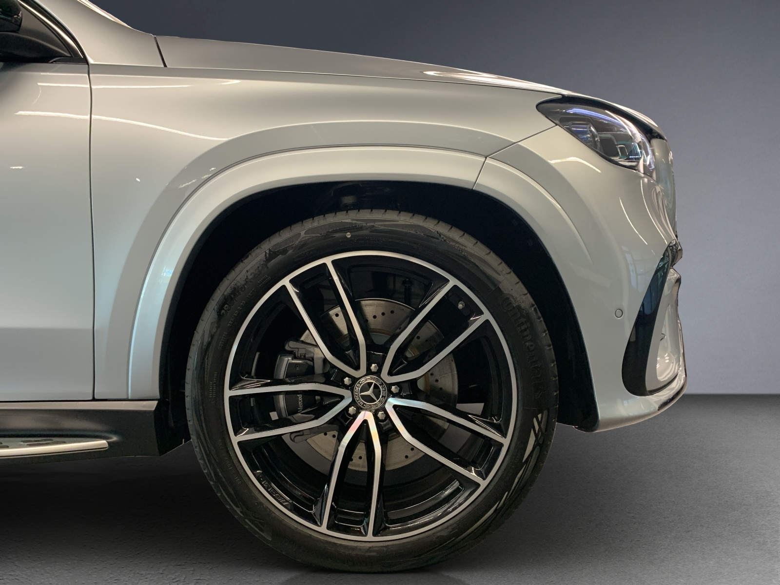MERCEDES-BENZ GLS 450d 4MATIC-image-15