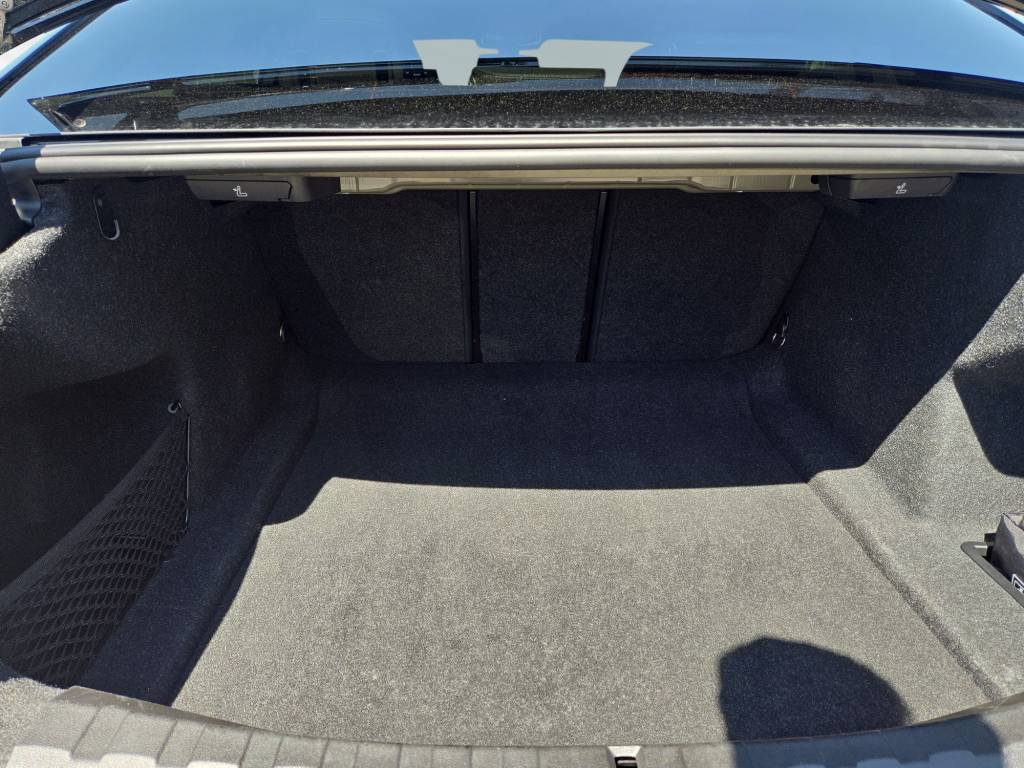 BMW 320d xDrive 48V Steptronic M Sport-image-8