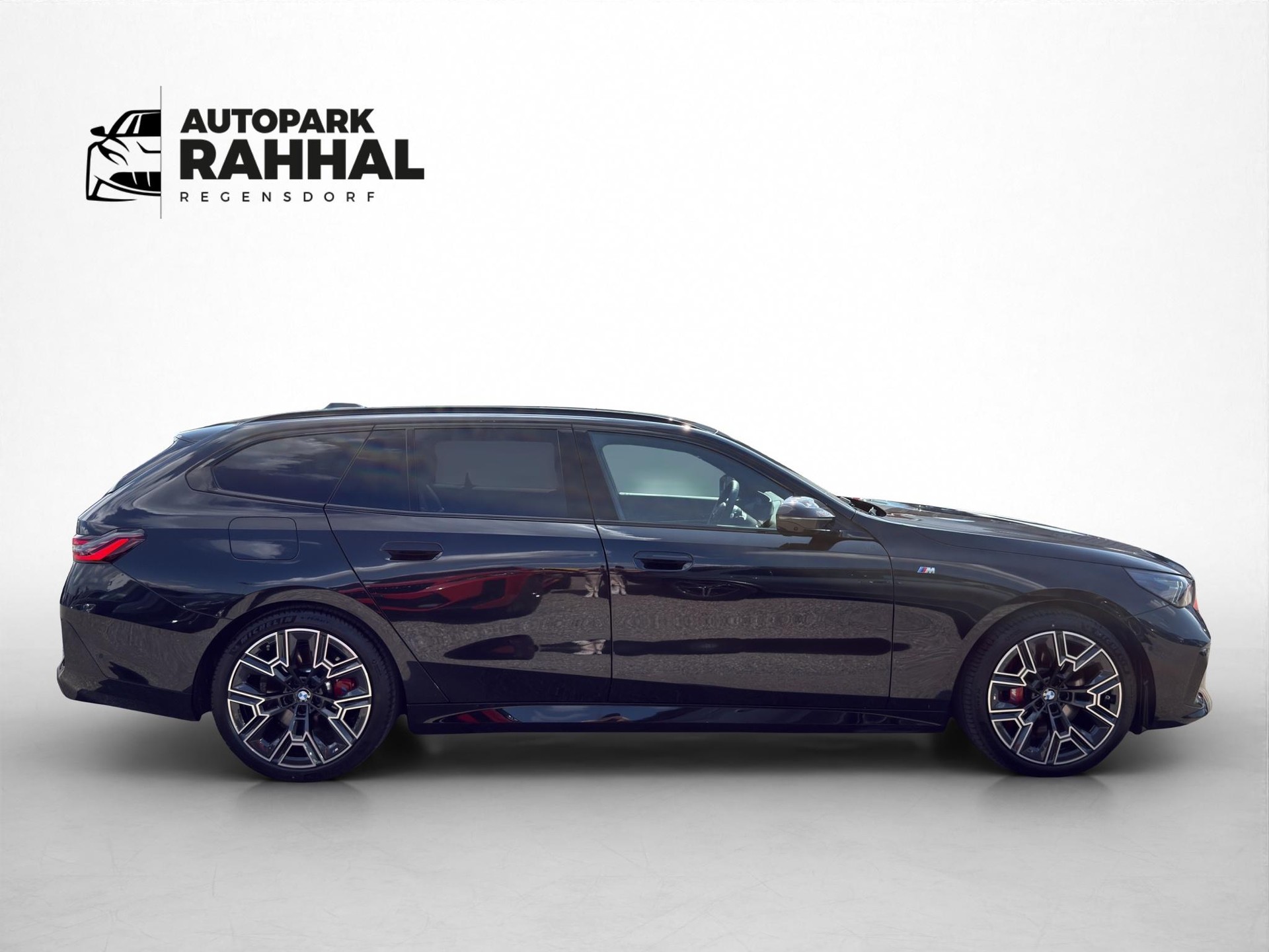 BMW 540d xDrive Touring M Sport Pro * ICONIC GLOW * BELÜFTETE SITZE * AHK *-image-5