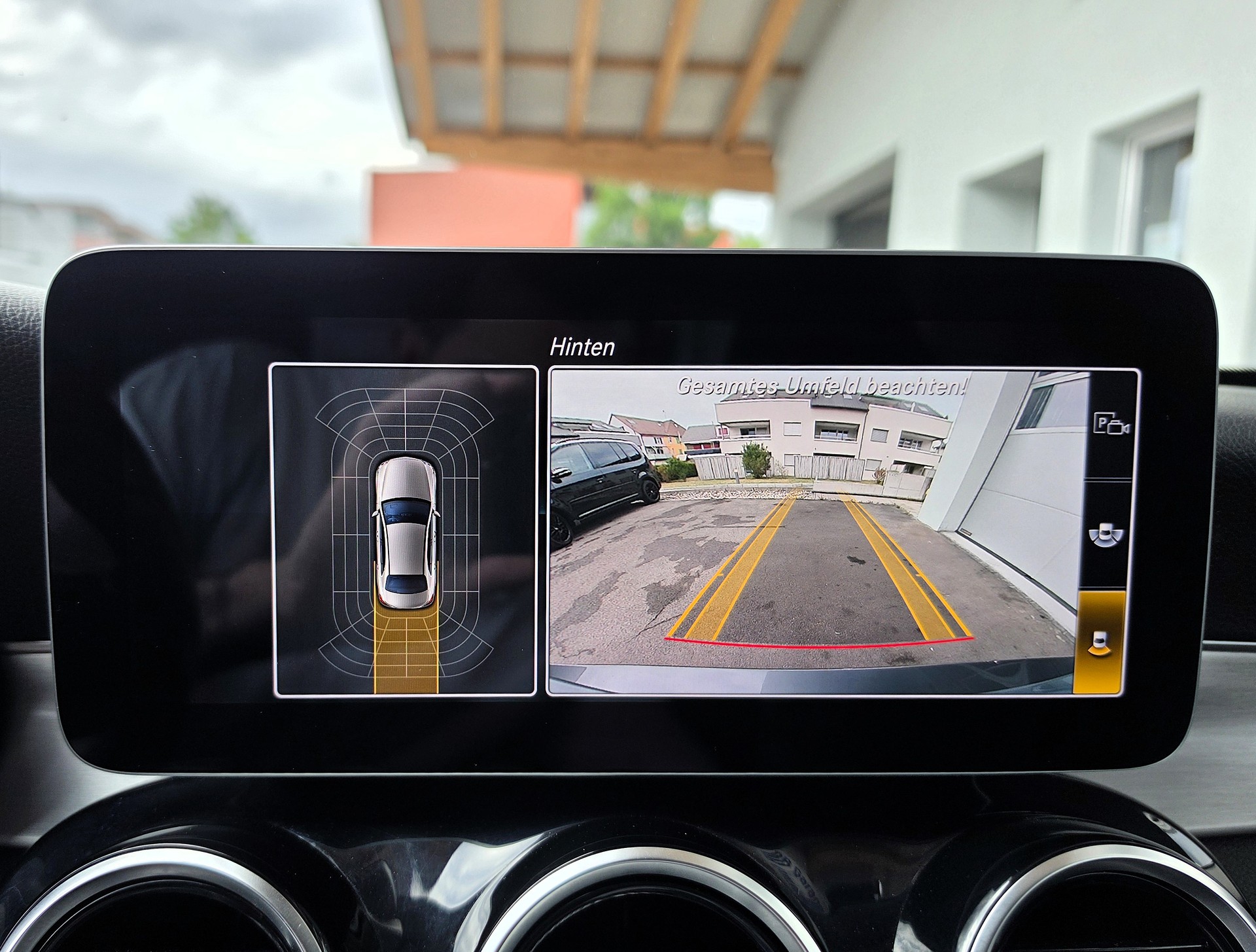 MERCEDES-BENZ C 220 d AMG Line 4Matic 9G-Tronic-image-6