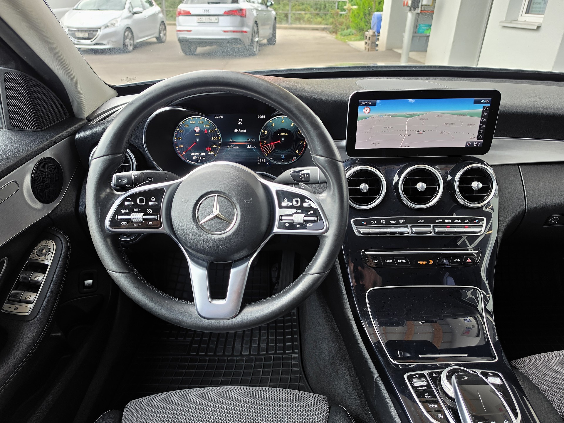 MERCEDES-BENZ C 220 d AMG Line 4Matic 9G-Tronic-image-10
