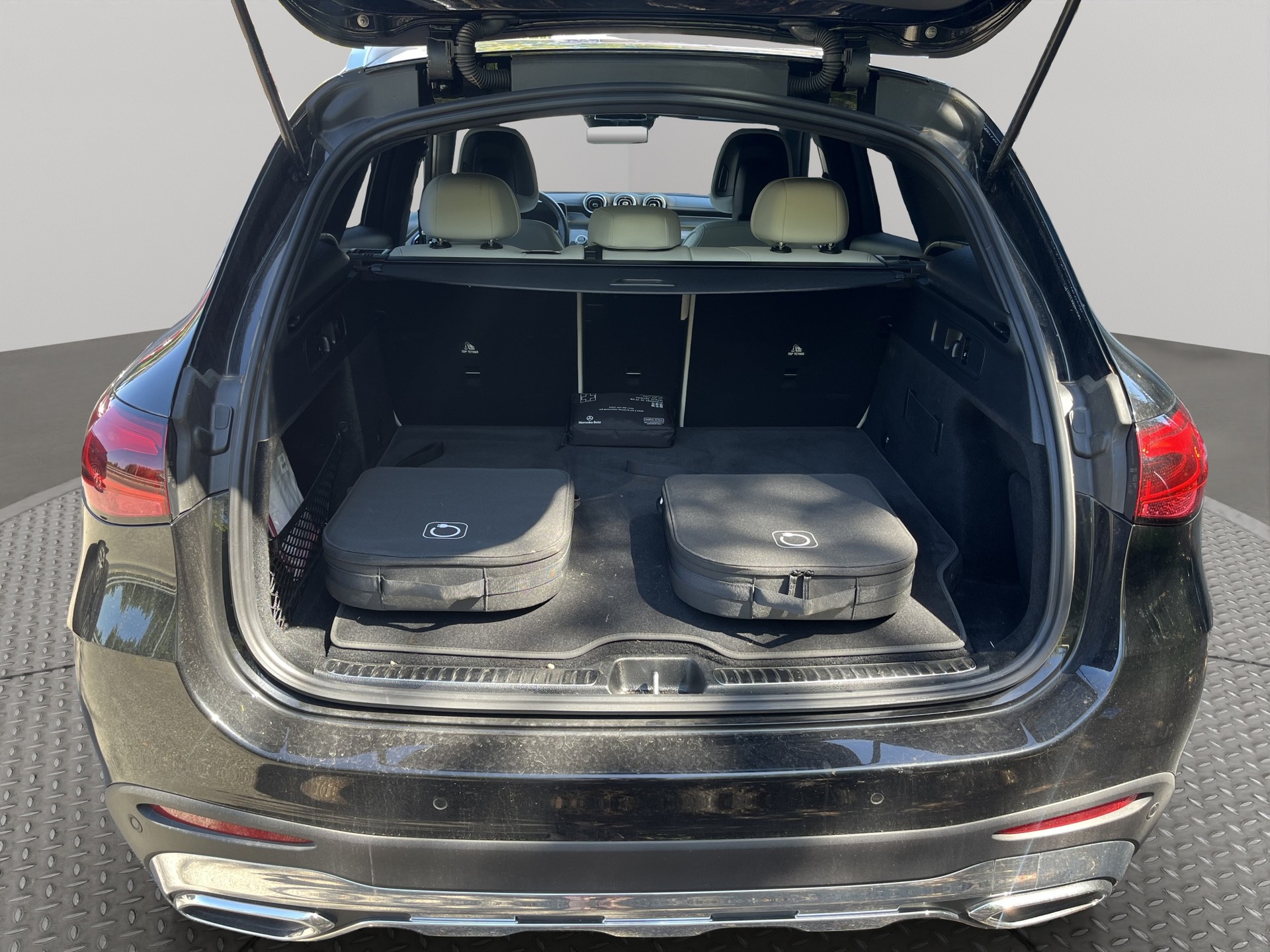 MERCEDES-BENZ GLC 400 e 4Matic 9G-Tronic-image-8