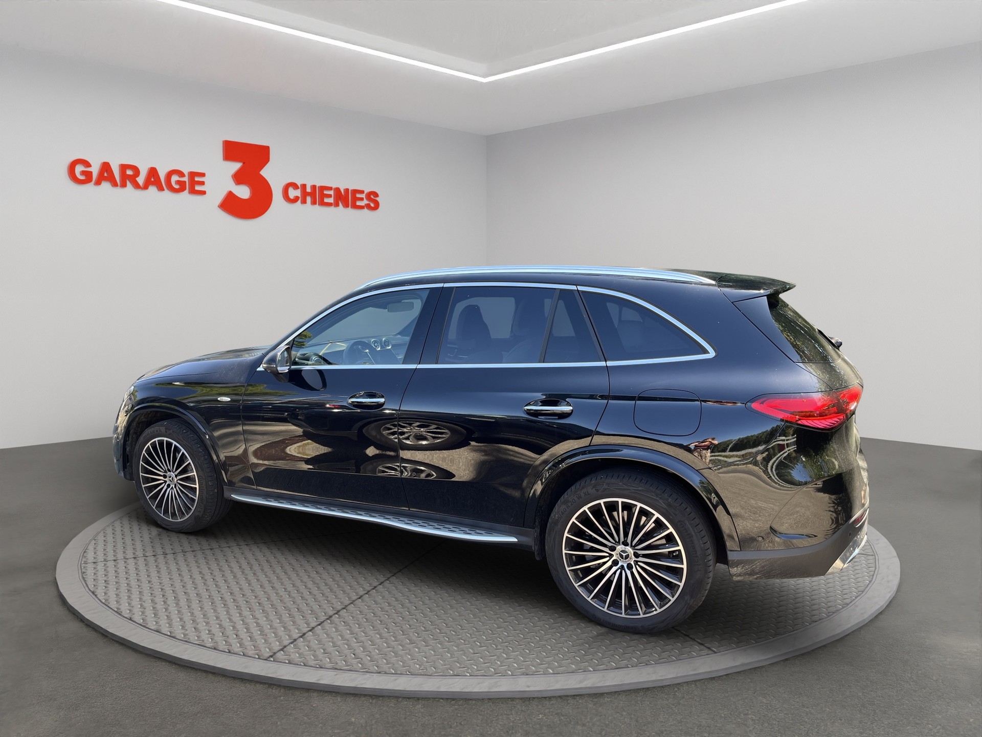 MERCEDES-BENZ GLC 400 e 4Matic 9G-Tronic-image-2