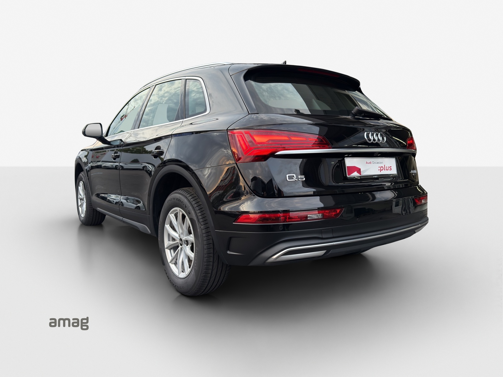 AUDI Q5 40 TDI quattro S-tronic-image-2