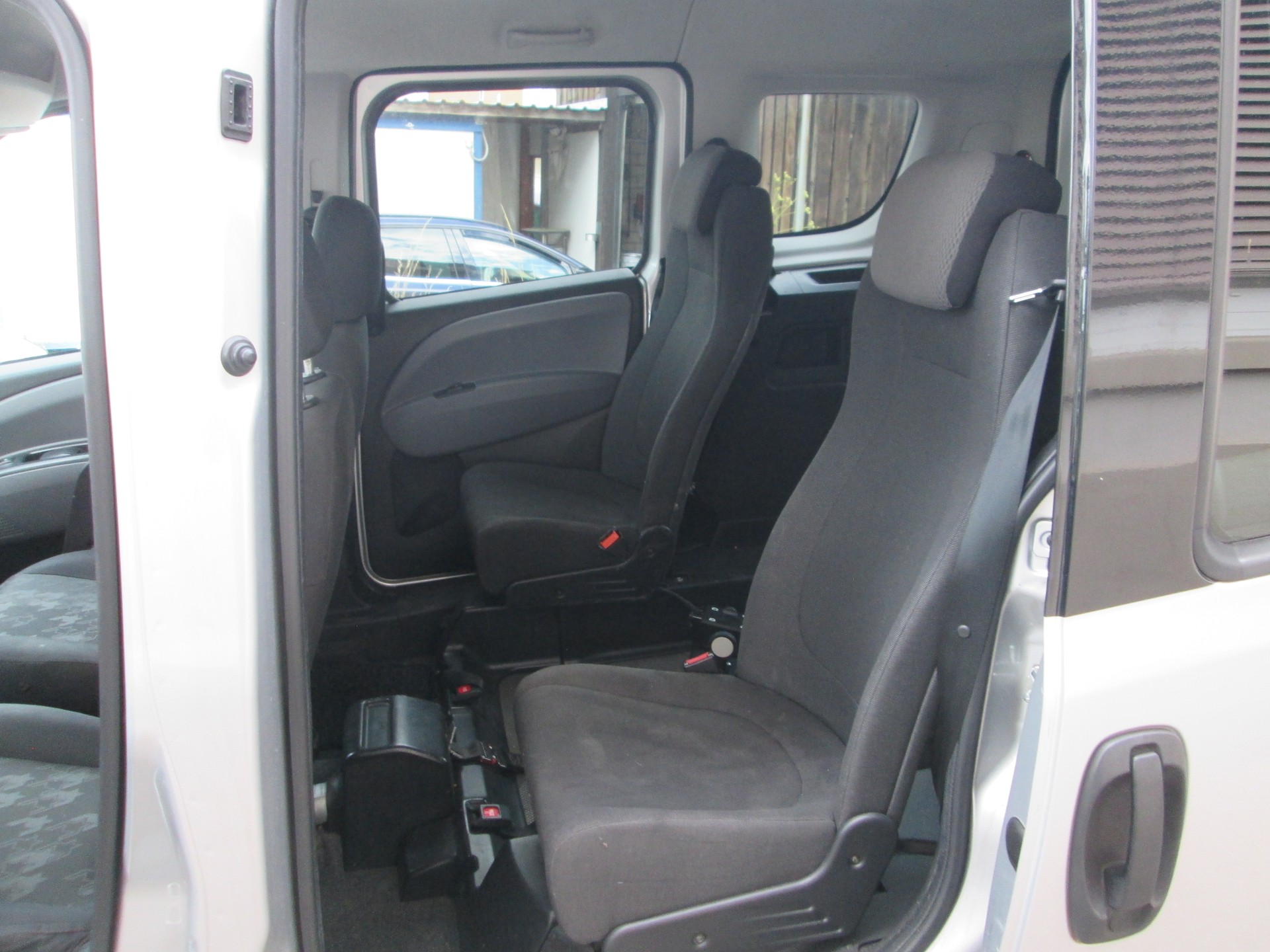 OPEL Combo 1.6 CDTi Enjoy L1H1-image-7