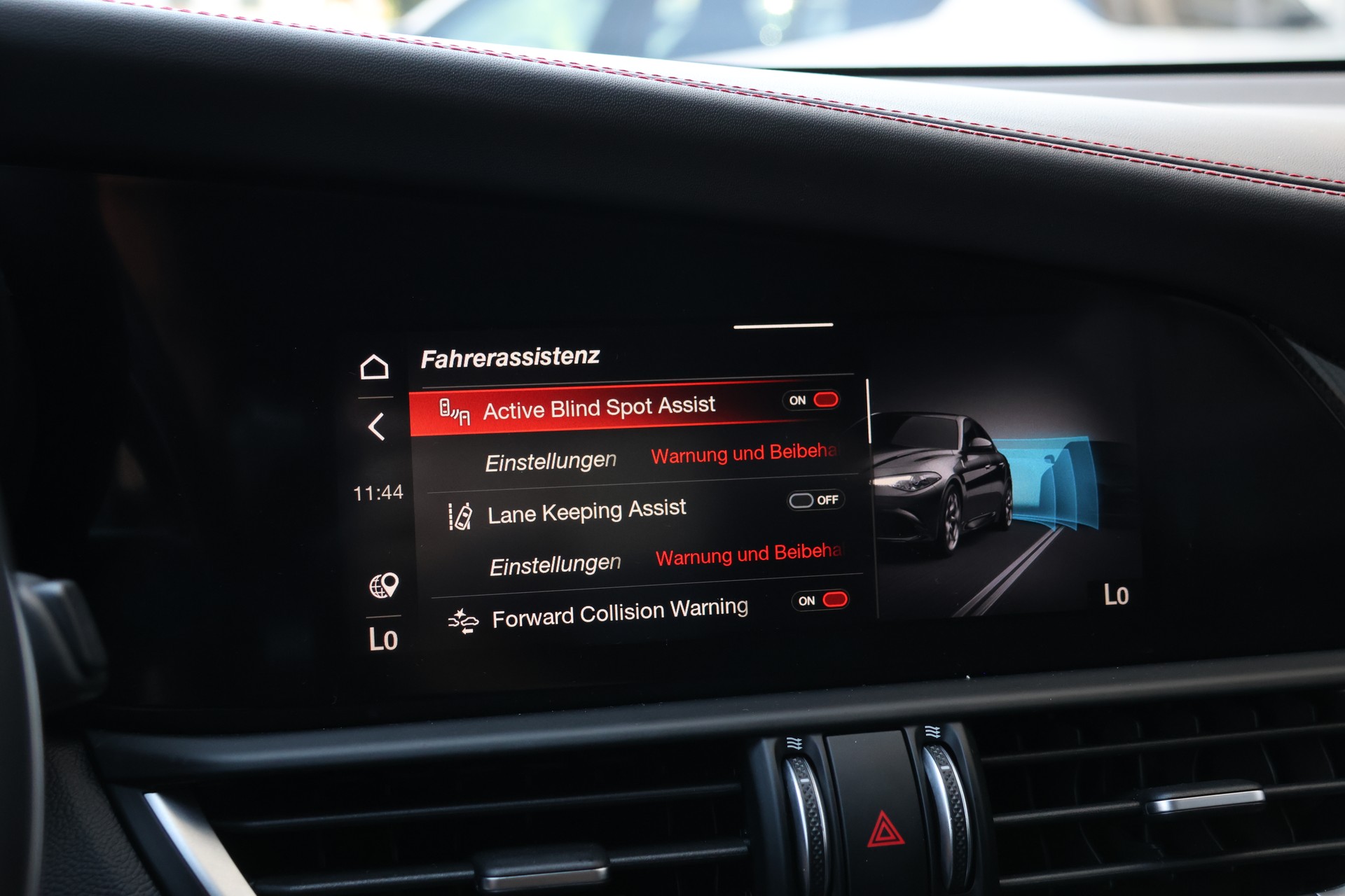 ALFA ROMEO Giulia 2.9 V6 Quadrifoglio Automatic *Facelift*Akrapovic*-image-23